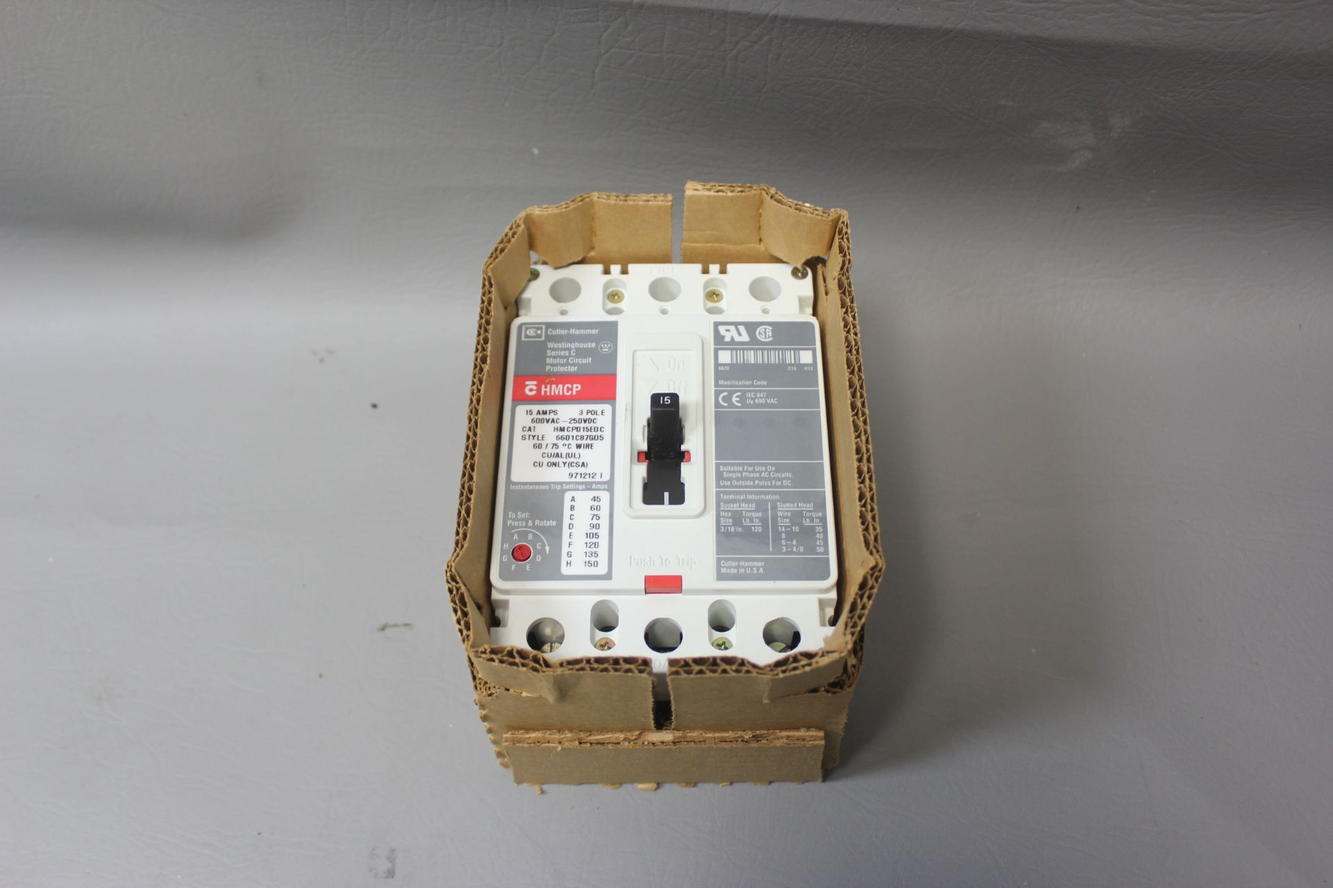 NEW CUTLER HAMMER 15A INDUSTRIAL CIRCUIT BREAKER - Image 2 of 3