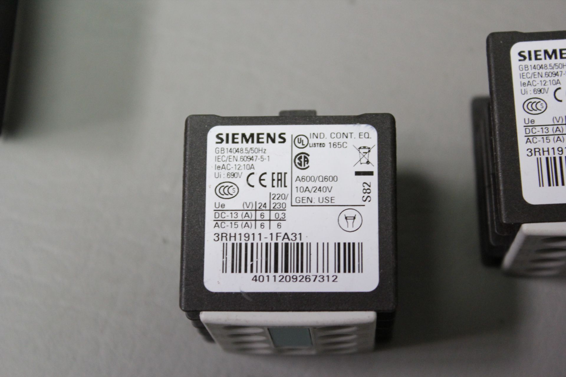 3 UNUSED SIEMENS AUX SWITCHES - Image 3 of 3