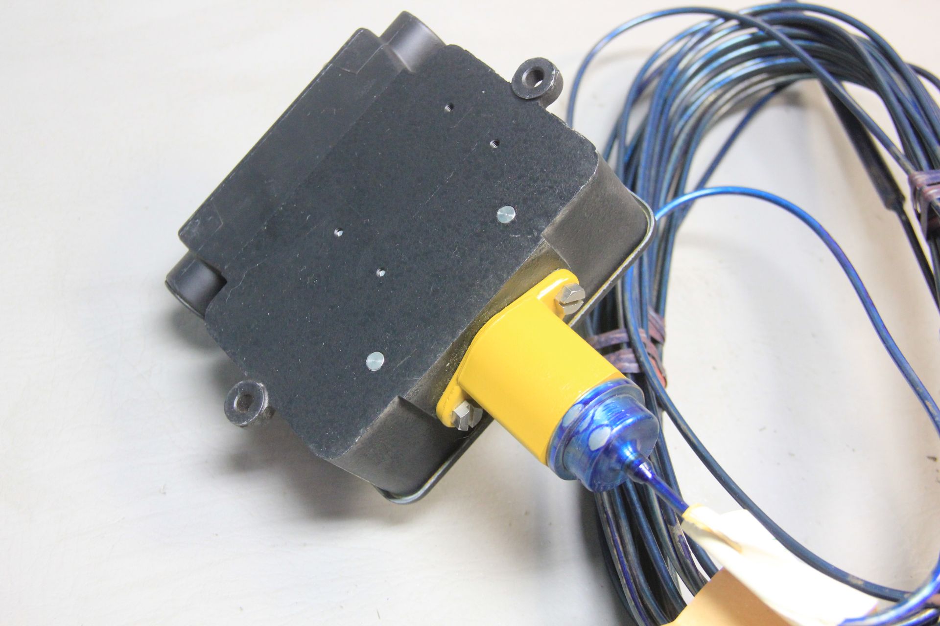 UNUSED PARTLOW HIGH TEMPERATURE LIMIT SWITCH - Image 6 of 6