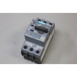 SIEMENS MOTOR PROTECTOR/BREAKER