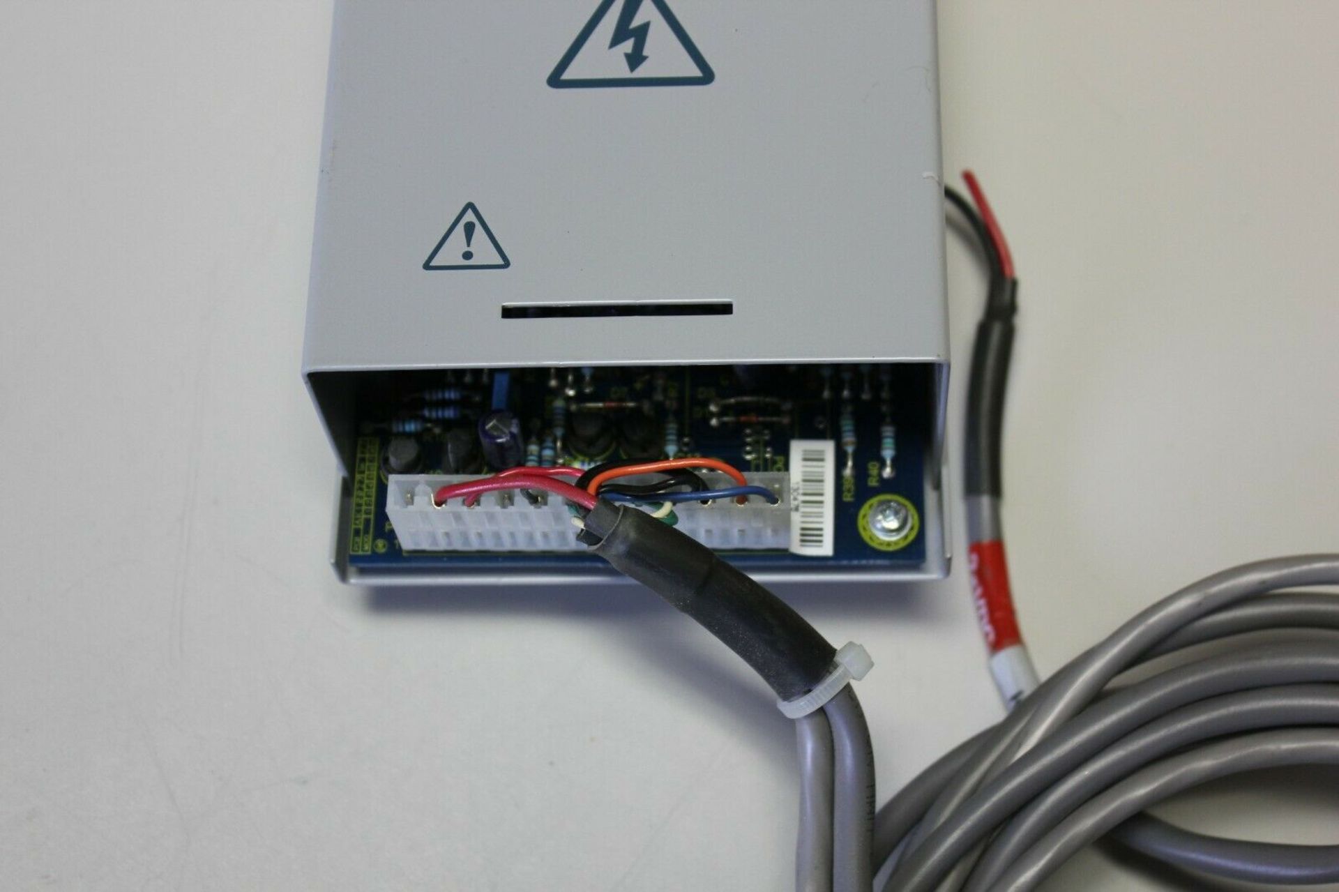 APPLIED KILOVOLTS 24V HIGH VOLTAGE POWER SUPPLY - Image 2 of 4
