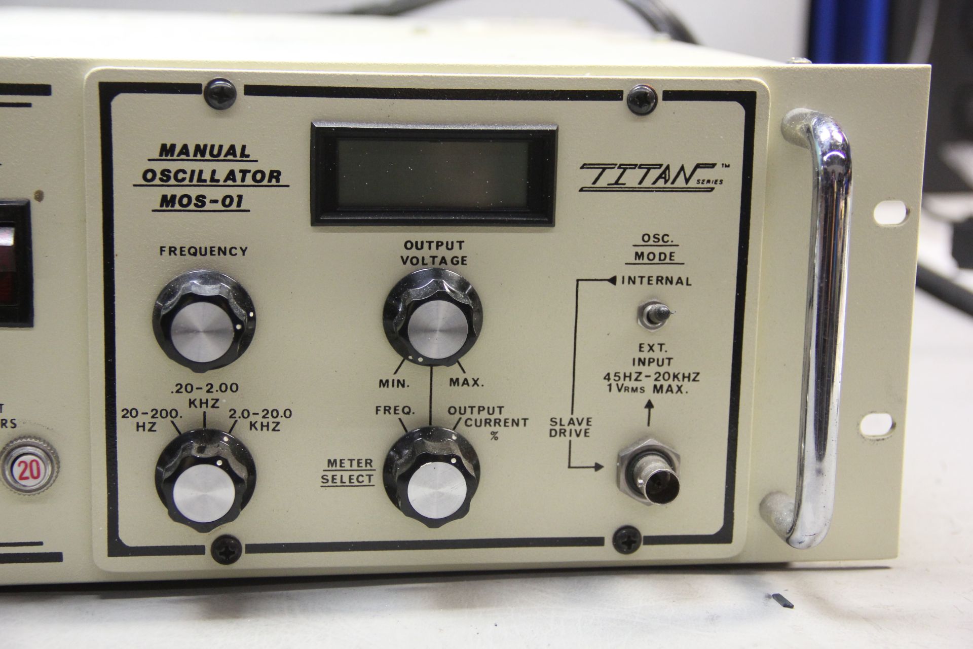 TITAN AC POWER SYSTEM & MANUAL OSCILLATOR - Image 3 of 5