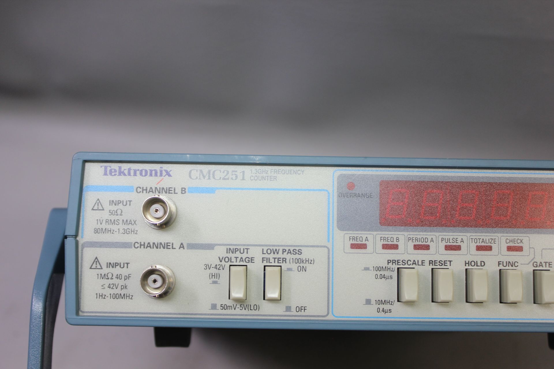 TEKTRONIX 1.3GHZ FREQUENCY COUNTER - Image 2 of 14