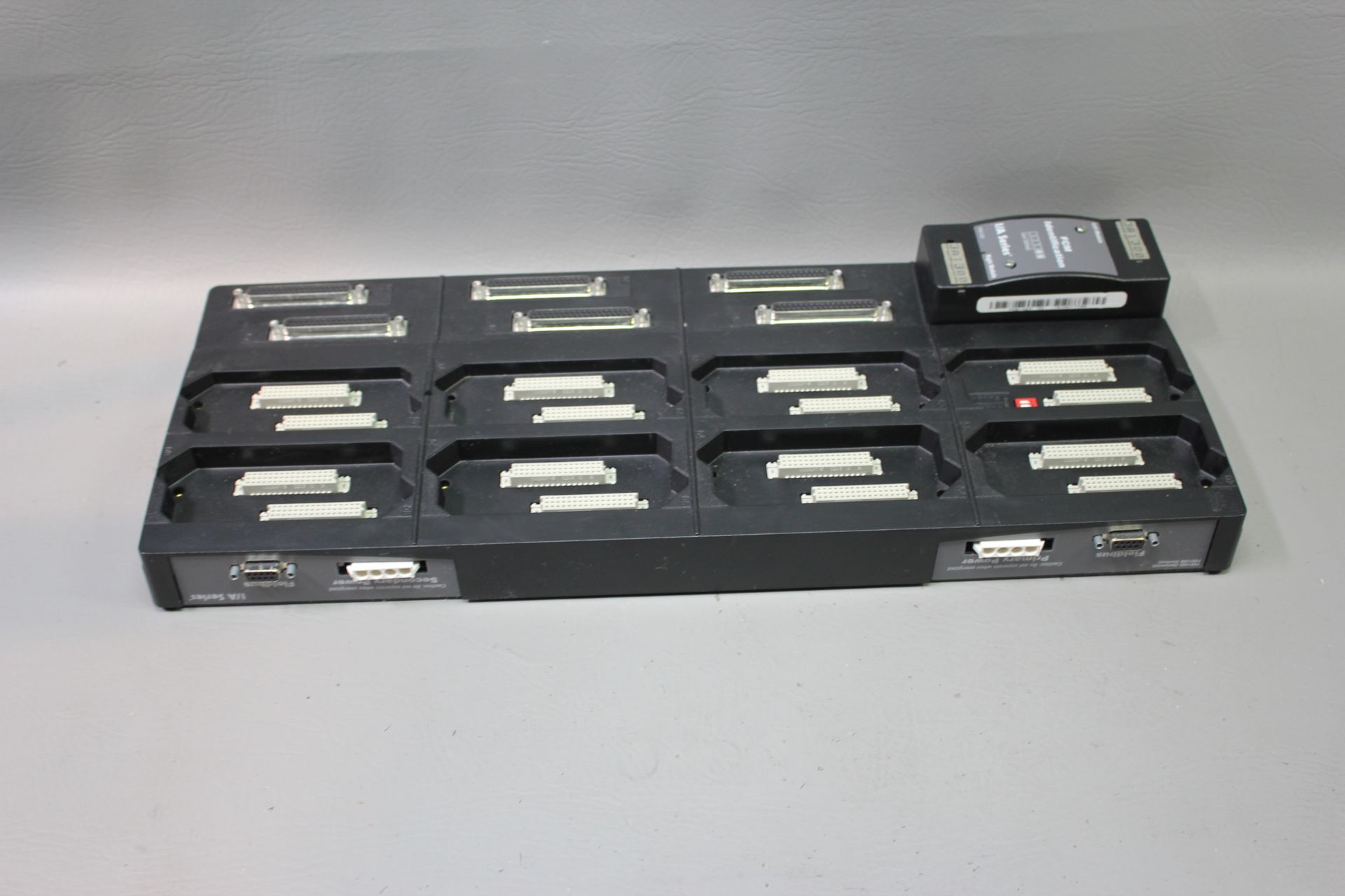 INVENSYS/FOXBORO I/O RACK WITH IDENTIFICATION MODULE - Image 3 of 5