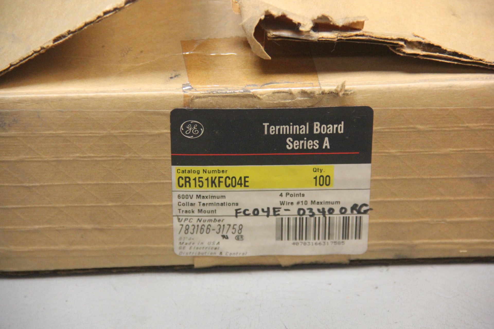 LOT OF 100 NEW GE TERMINAL BOARDS - Image 2 of 3