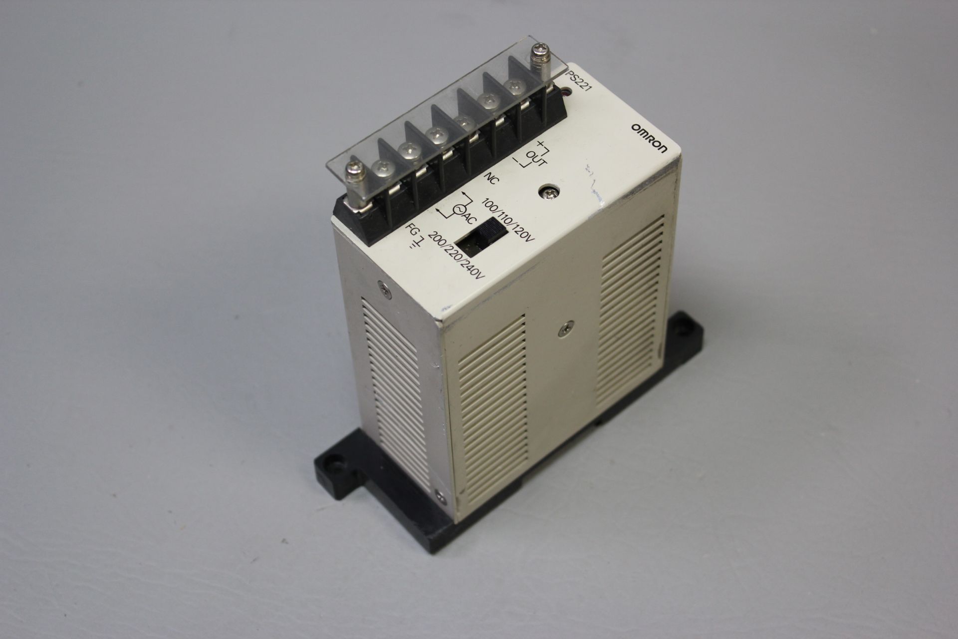 OMRON AUTOMATION POWER SUPPLY