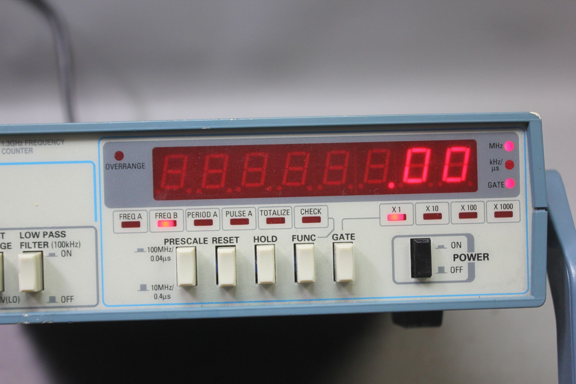 TEKTRONIX 1.3GHZ FREQUENCY COUNTER - Image 9 of 13
