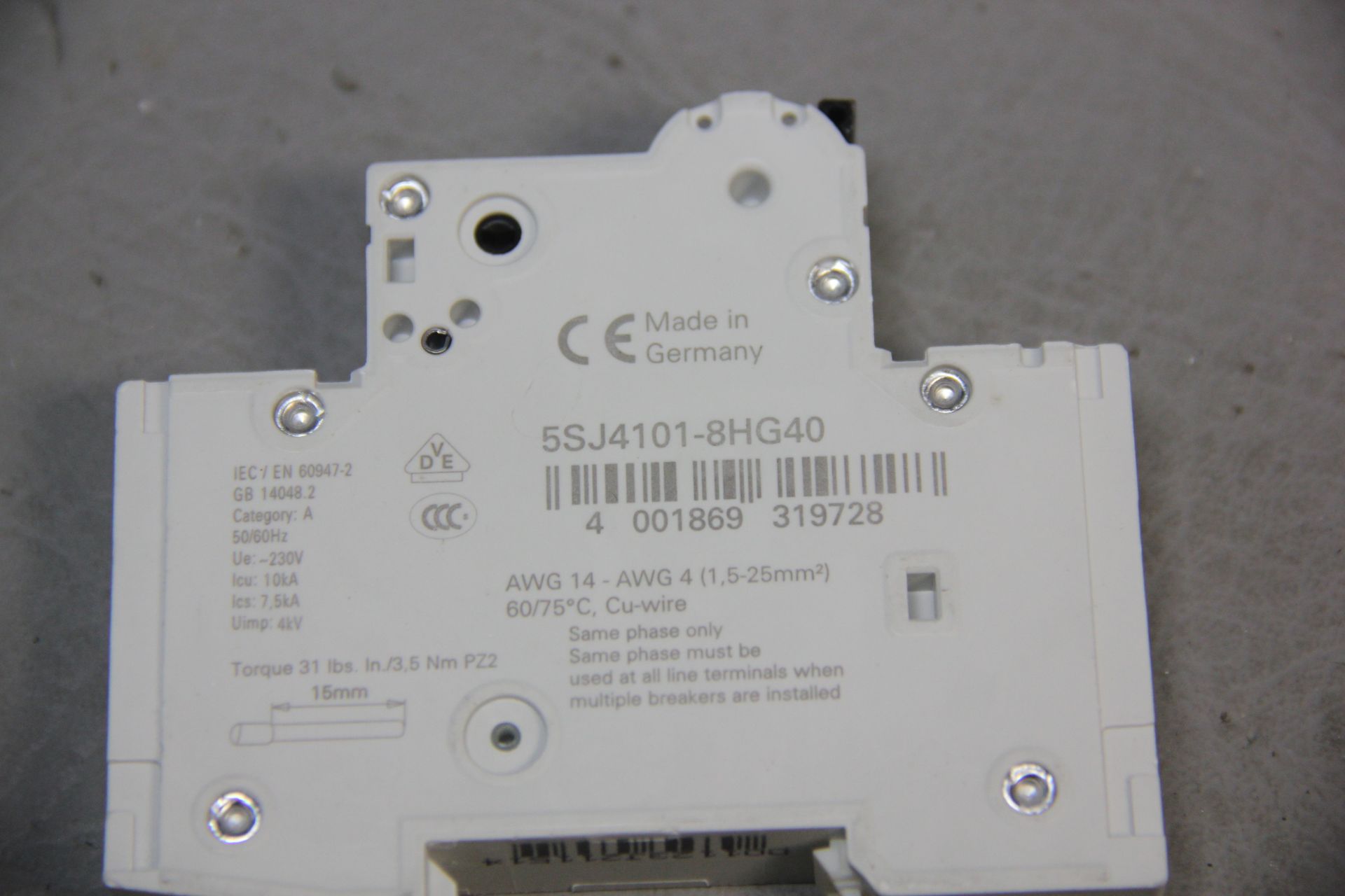 LOT OF UNUSED SIEMENS CIRCUIT BREAKERS - Image 4 of 4