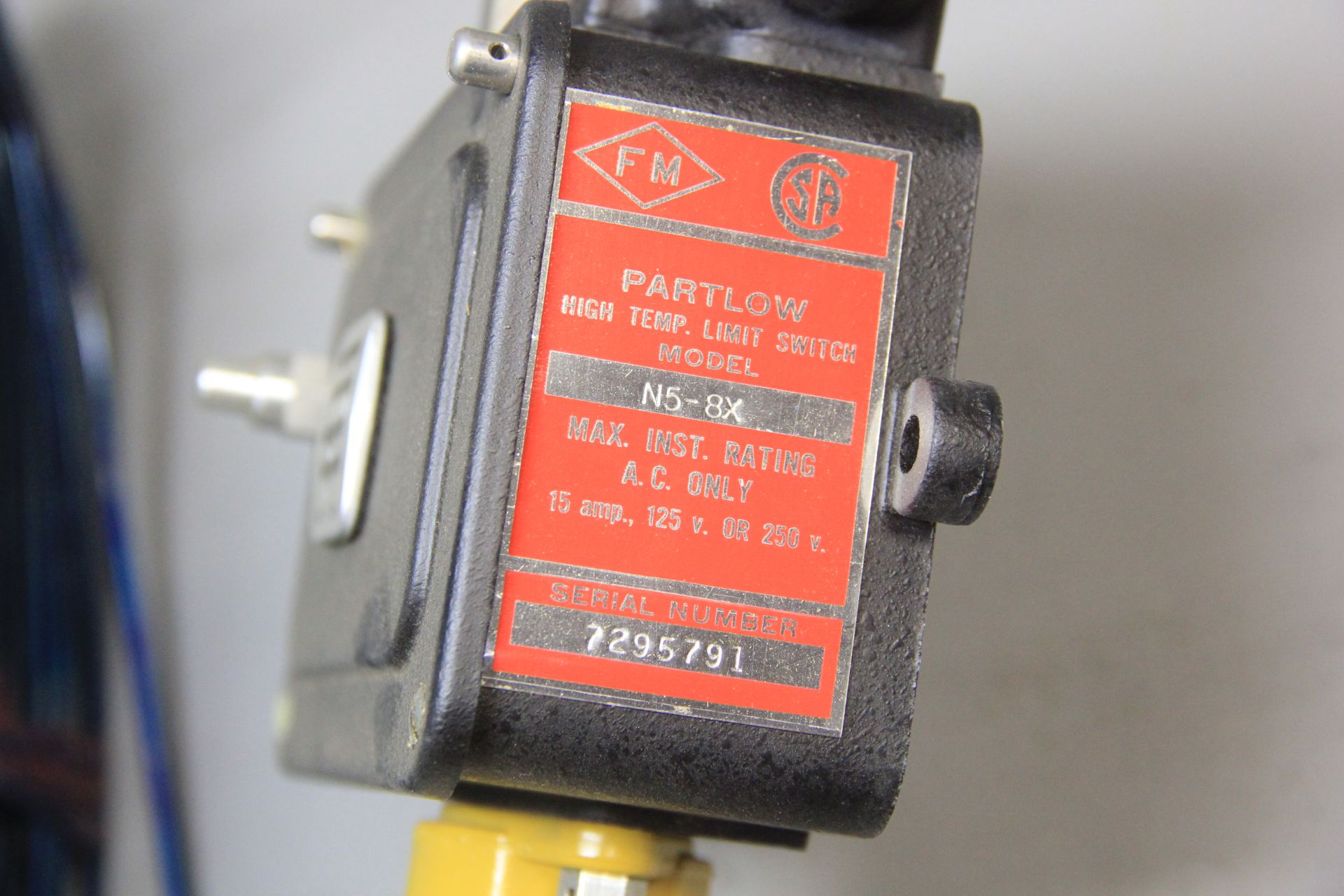 UNUSED PARTLOW HIGH TEMPERATURE LIMIT SWITCH - Image 4 of 5