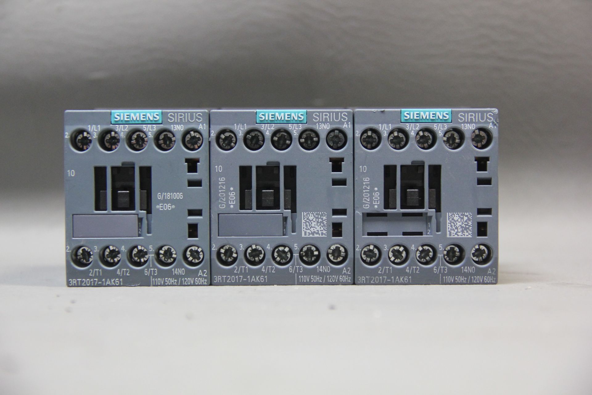 3 UNSUED SIEMENS SIRIUS CONTACTORS - Image 2 of 2