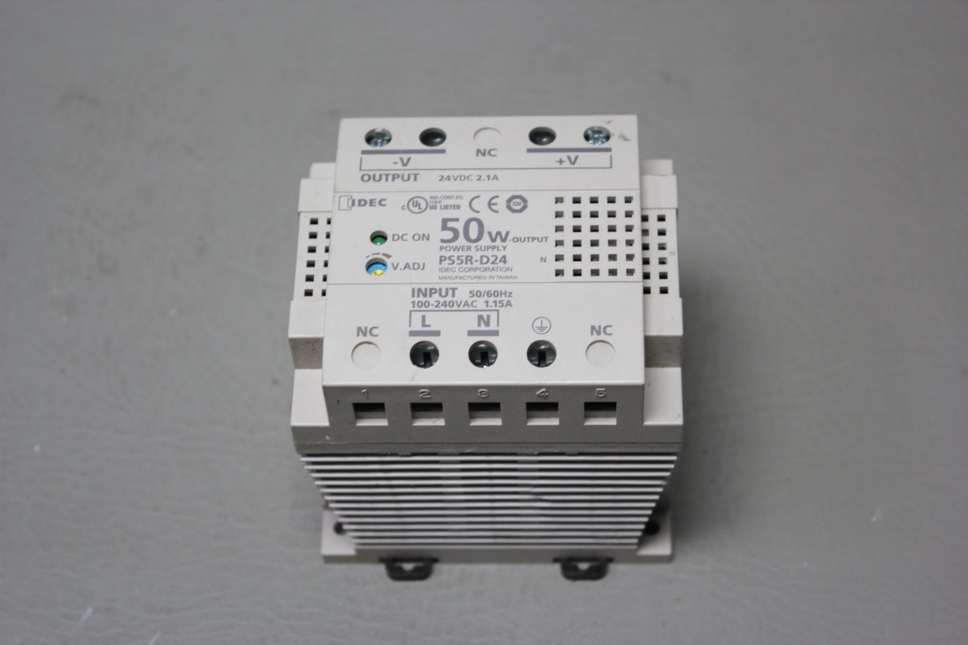 IDEC 50W AUTOMATION POWER SUPPLY