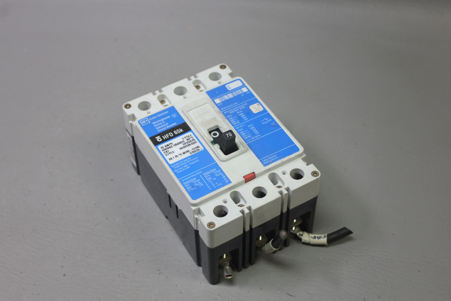 CUTLER HAMMER 70A INDUSTRIAL CIRCUIT BREAKER