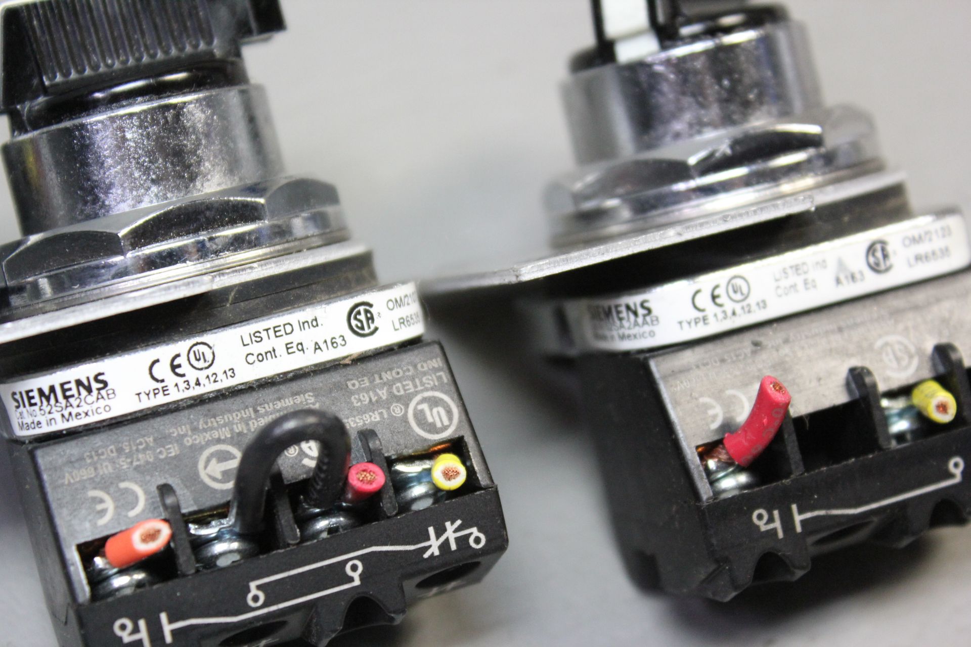 LOT OF SIEMENS SELECTOR SWITCHES - Image 6 of 6