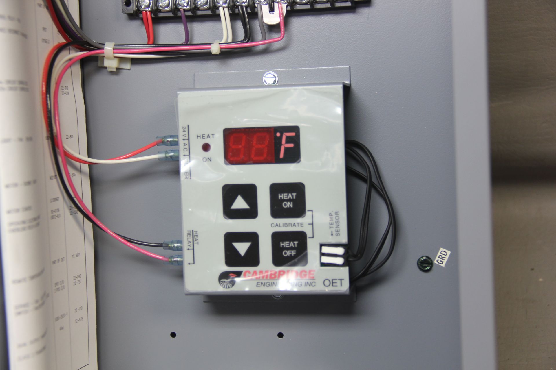 NEW CAMBRIDGE THERMOSTAT REMOTE STATION CONTROL IN ENCLOSURE - Image 7 of 10