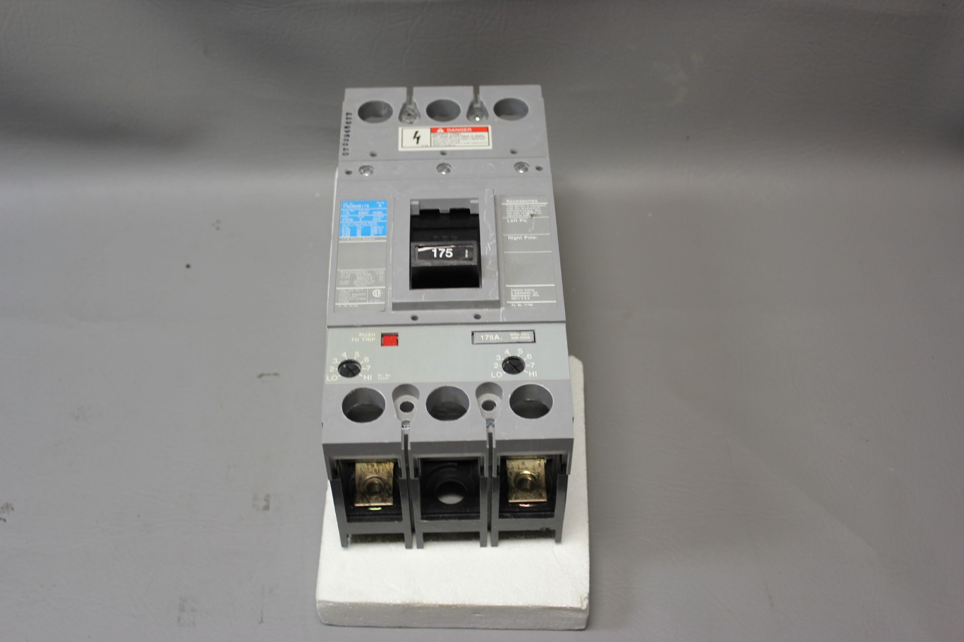 NEW SIEMENS 175A MOLDED CASE CIRCUIT BREAKER - Image 3 of 4