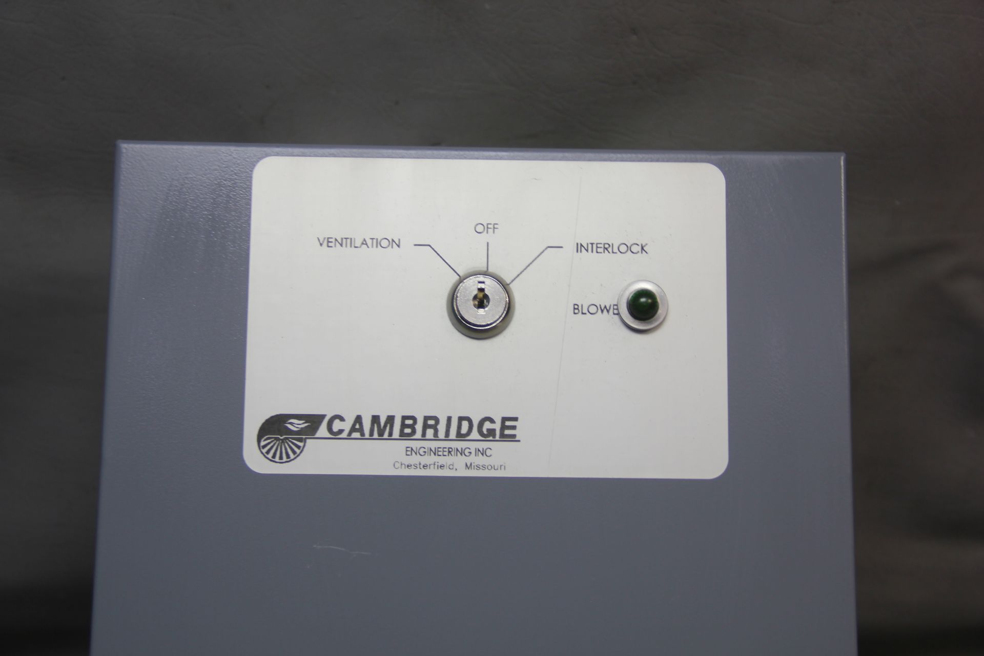 NEW CAMBRIDGE THERMOSTAT REMOTE STATION CONTROL IN ENCLOSURE - Image 3 of 10