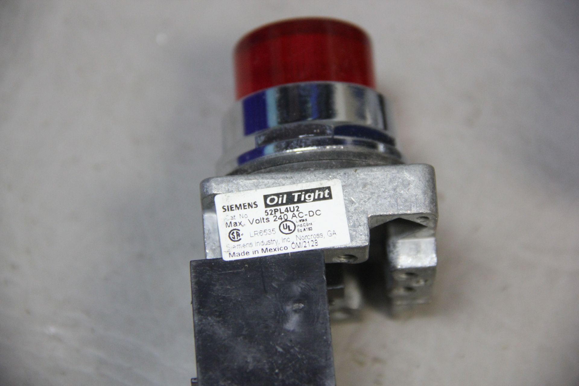 3 UNUSED SIEMENS HEAVY DUTY ILLUMINATED PUSHBUTTON - Image 4 of 5