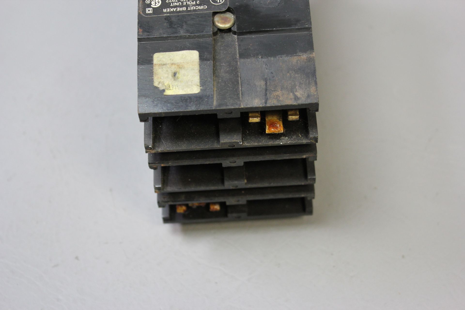 SQUARE D 20A MOLDED CASE CIRCUIT BREAKER - Image 2 of 4