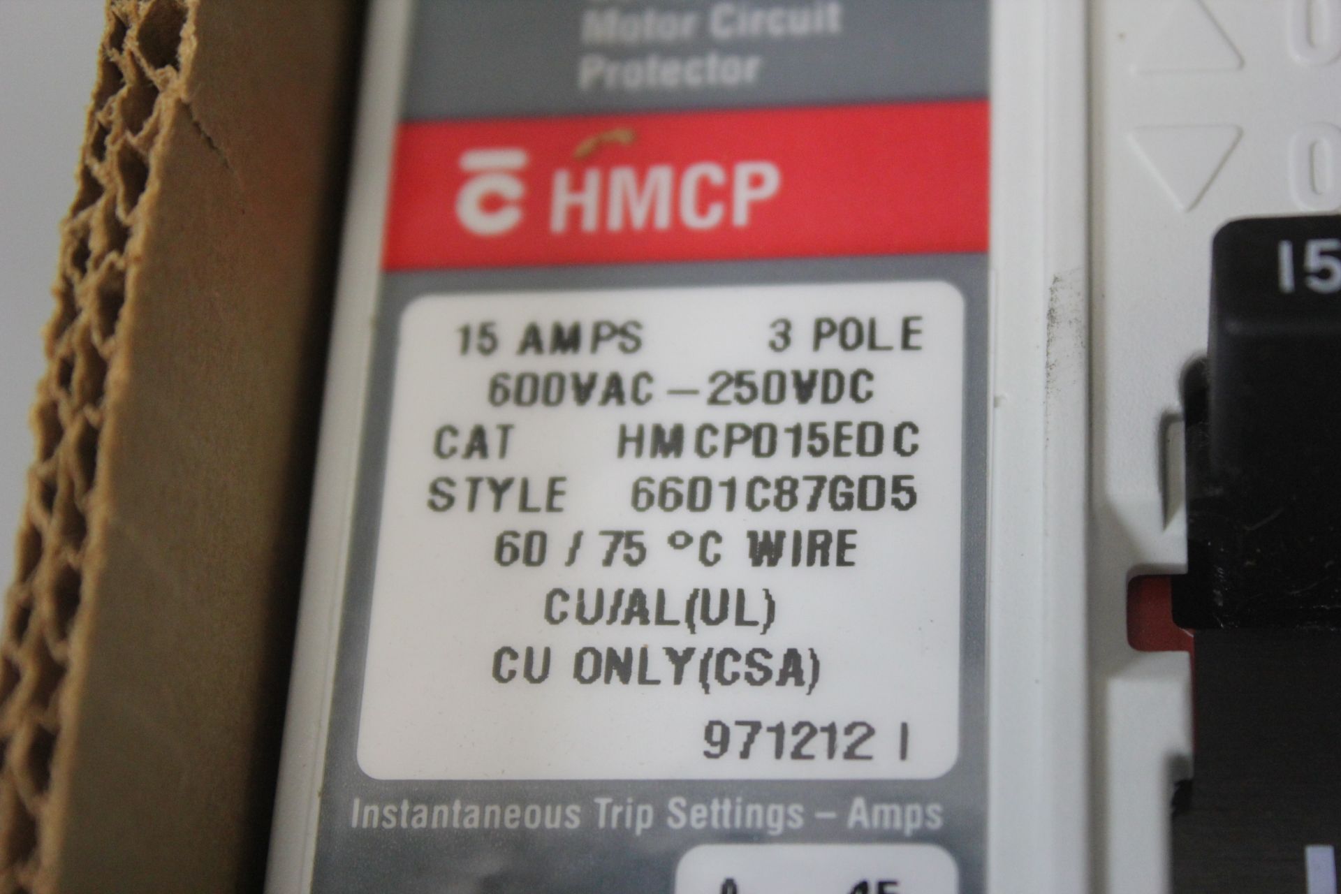 NEW CUTLER HAMMER 15A INDUSTRIAL CIRCUIT BREAKER - Image 3 of 3