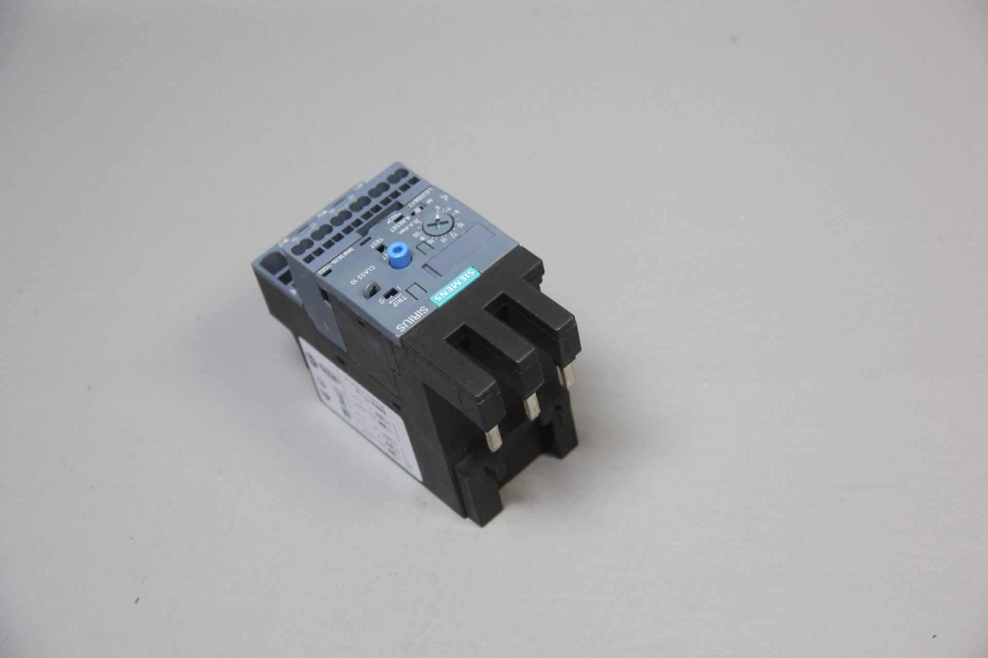 SIEMENS OVERLOAD RELAY - Image 2 of 3