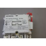 SIEMENS 30A LIGHTING CONTACTOR