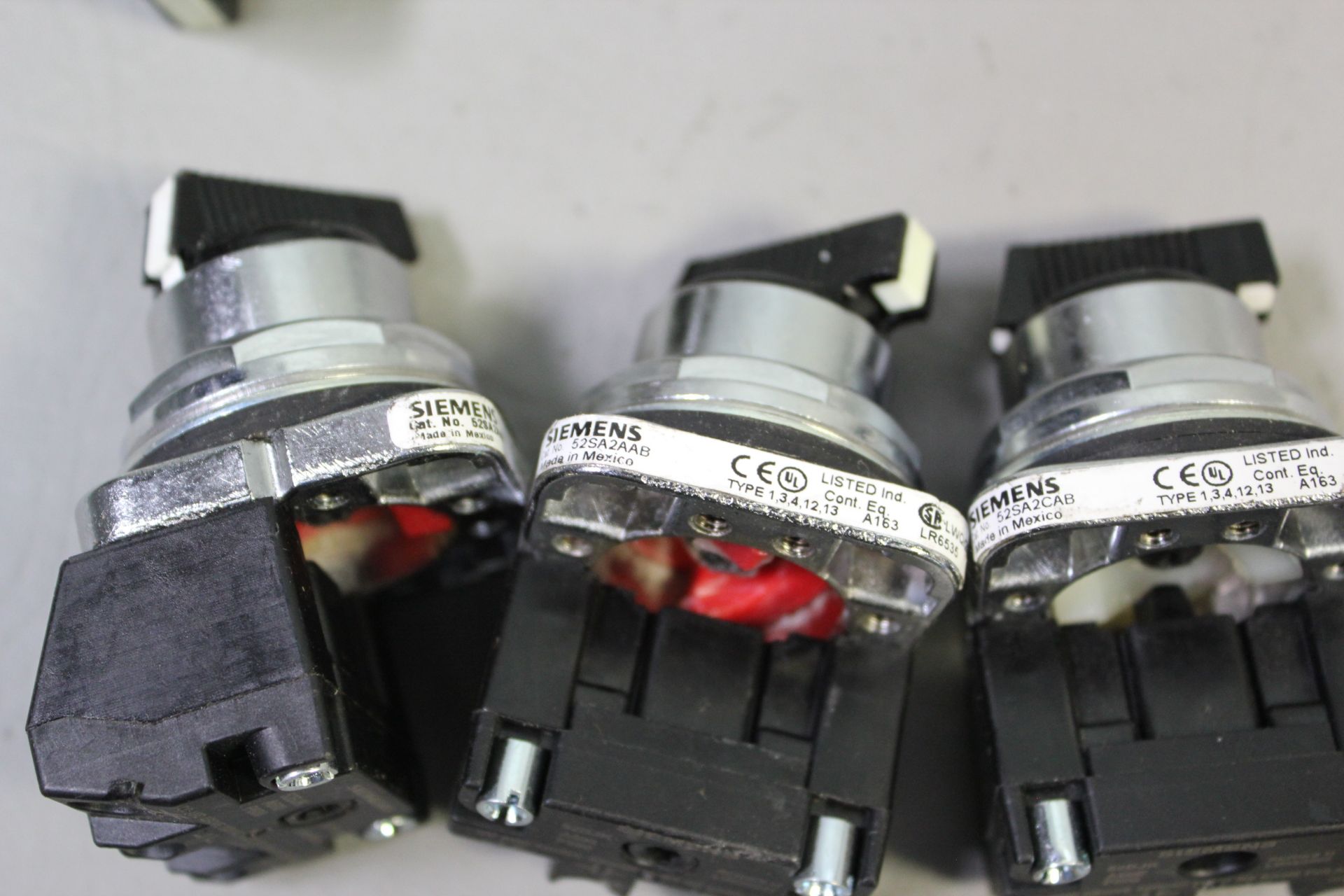 LOT OF SIEMENS SELECTOR SWITCHES - Image 4 of 6