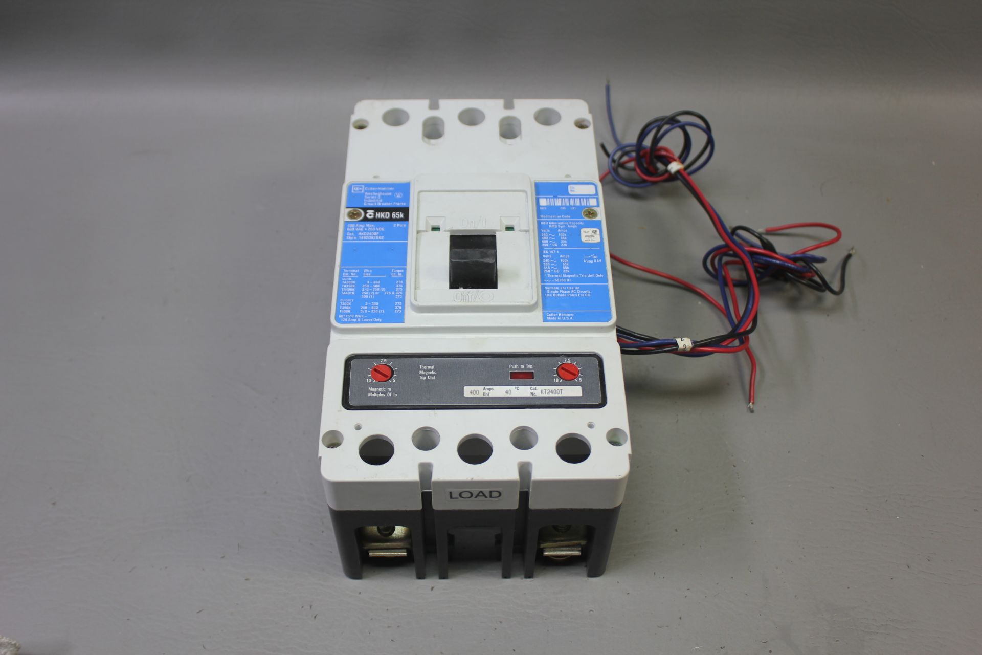 CUTLER HAMMER 400A INDUSTRIAL CIRCUIT BREAKER WITH TRIP UNIT