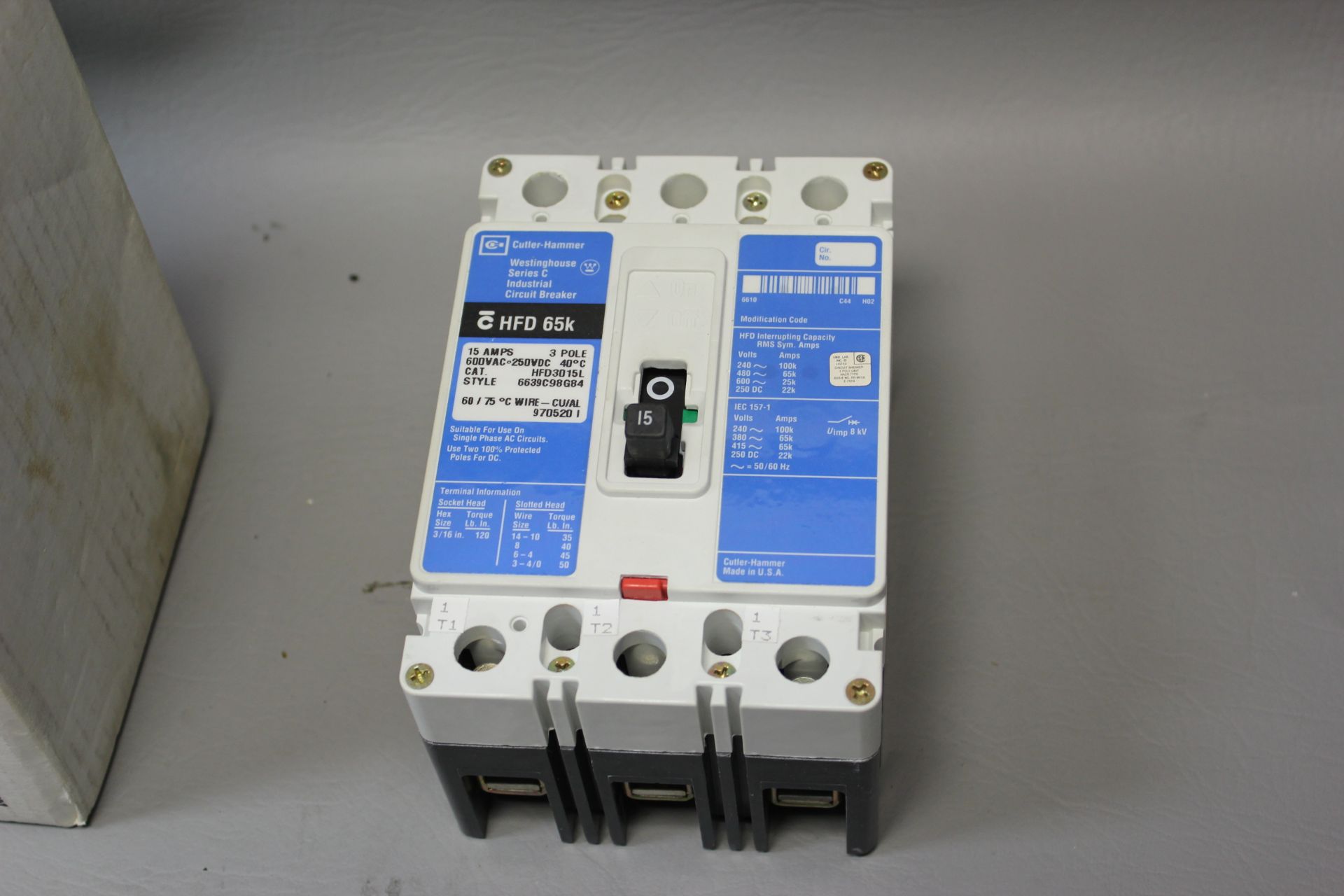 UNUSED CUTLER HAMMER 15A INDUSTRIAL CIRCUIT BREAKER - Image 3 of 4