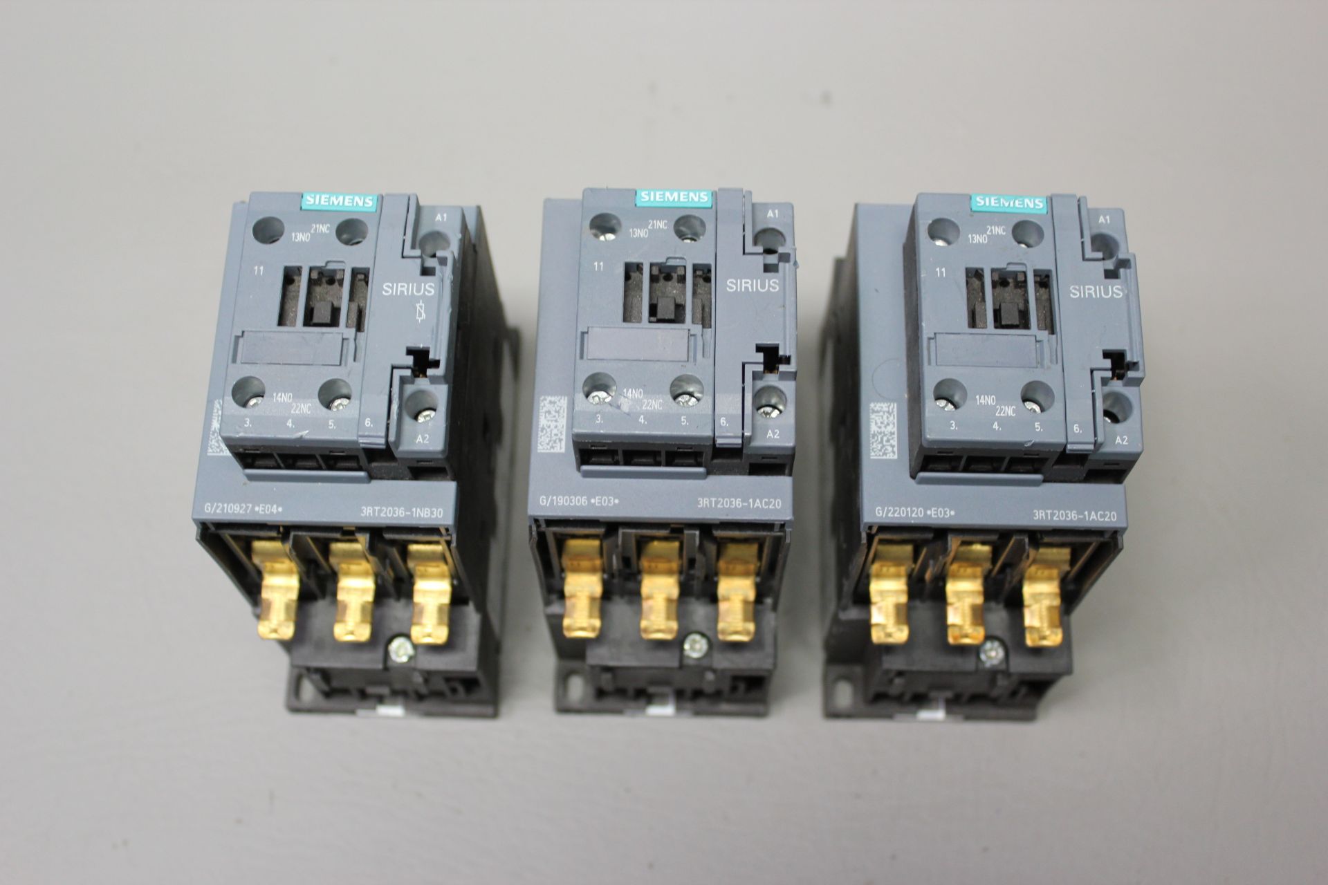 3 SIEMENS CONTACTORS