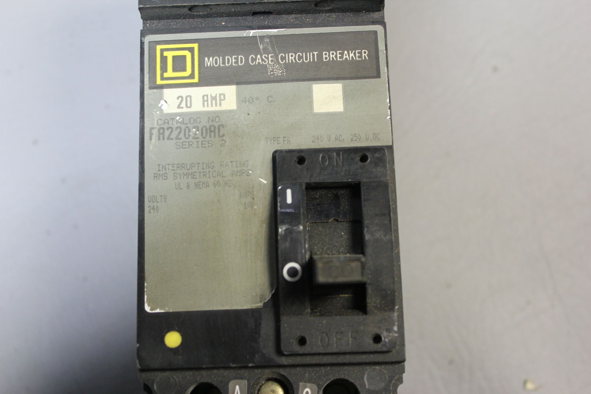 SQUARE D 20A MOLDED CASE CIRCUIT BREAKER - Image 4 of 4