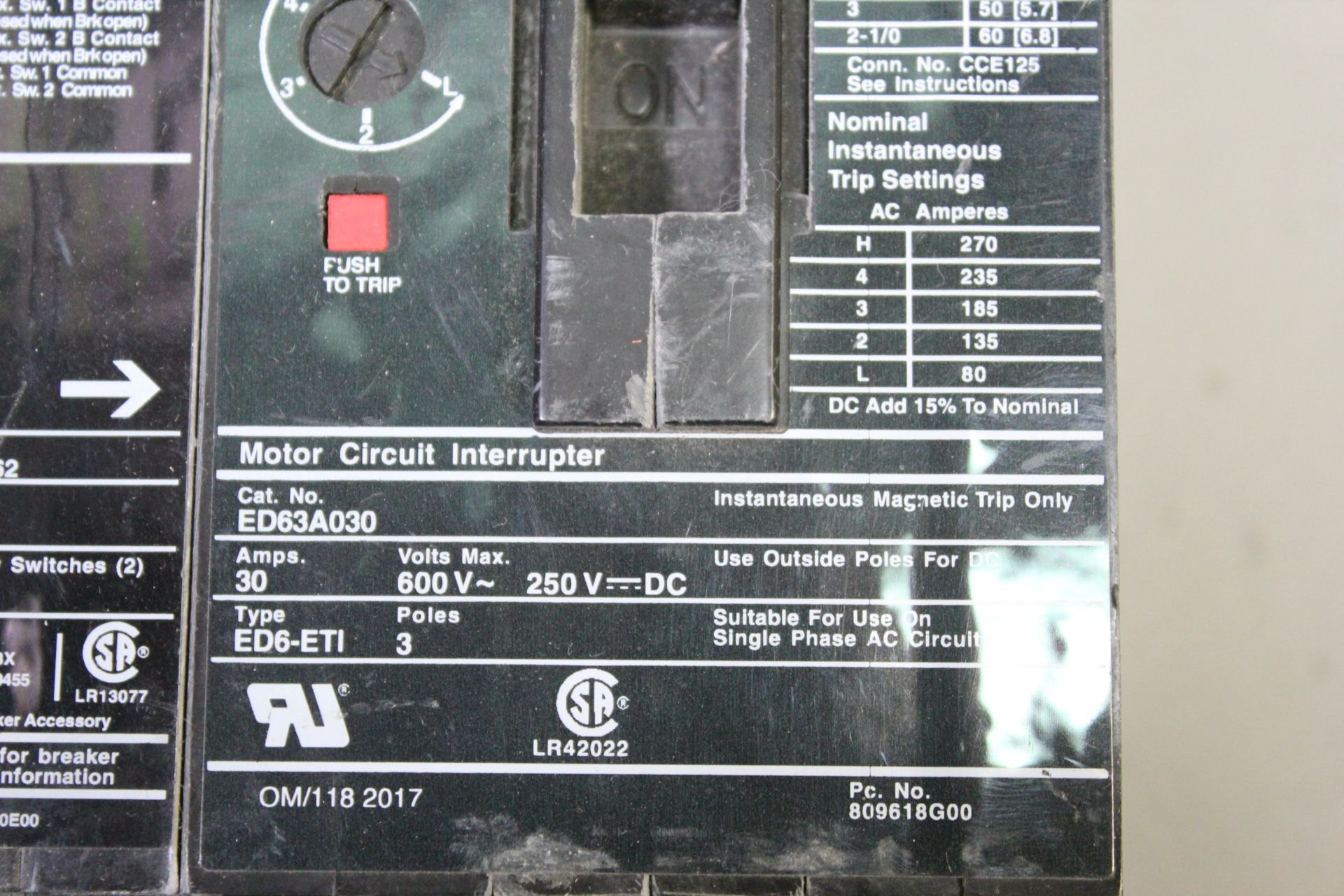 SIEMENS 3A CIRCUIT BREAKER WITH ACCESSORY - Image 7 of 7