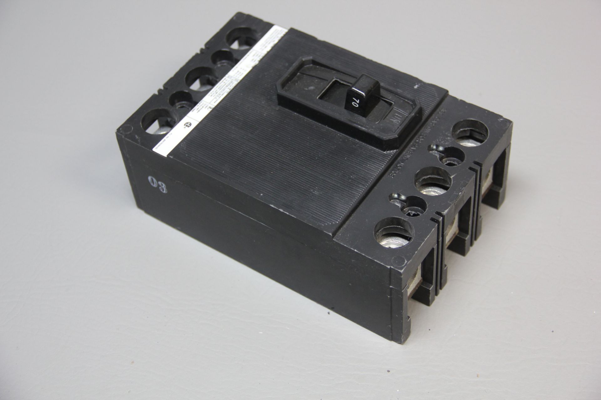 UNUSED SIEMENS 70A CIRCUIT BREAKER - Image 3 of 7