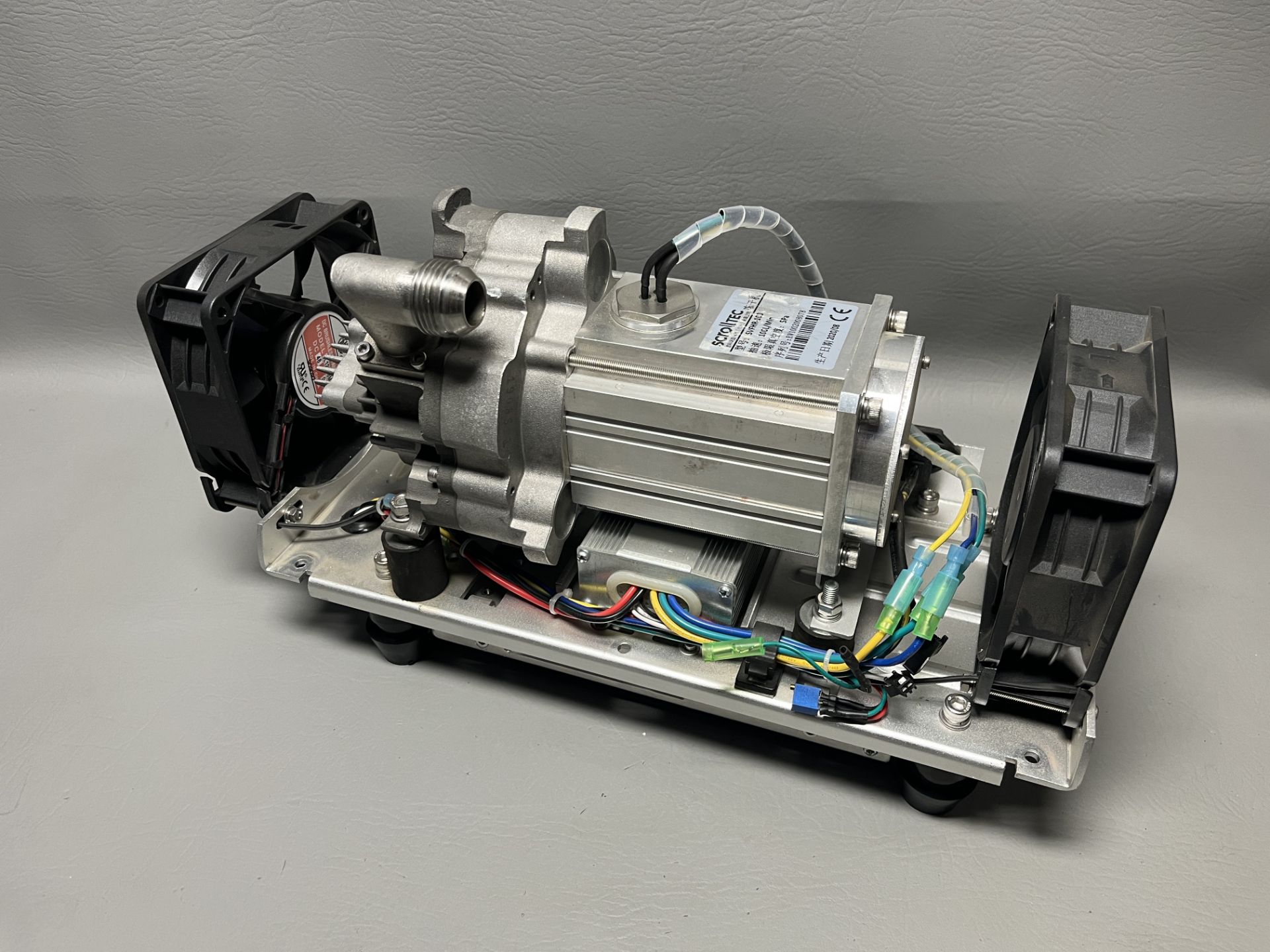 SCROLL LABS SCROLLTEC VACUUM PUMP - Image 3 of 5