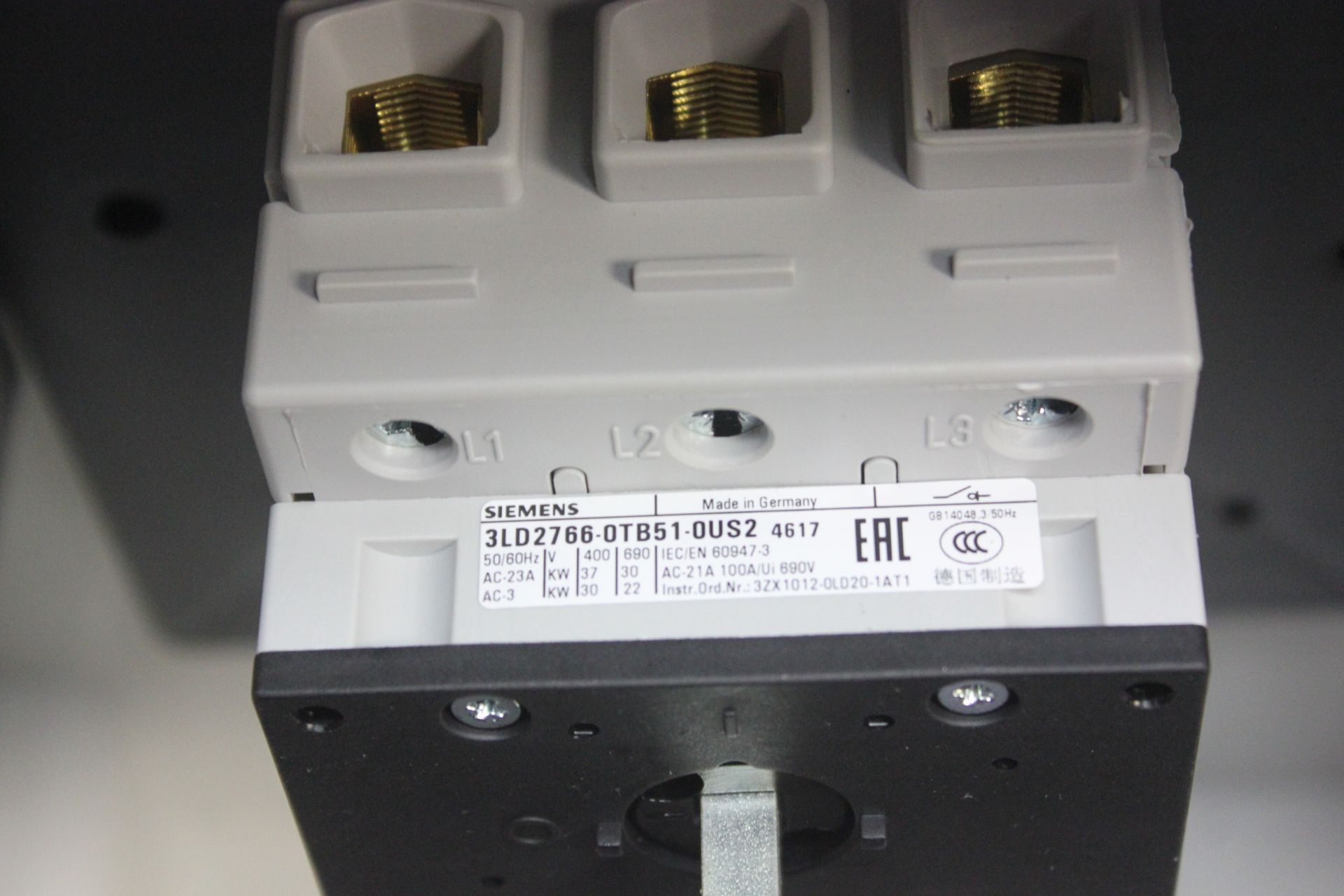UNUSED SIEMENS SENTRON MAIN DISCONNECT SWITCH - Image 7 of 7
