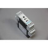 UNUSED SIEMENS MULTIFUNCTION TIMING RELAY