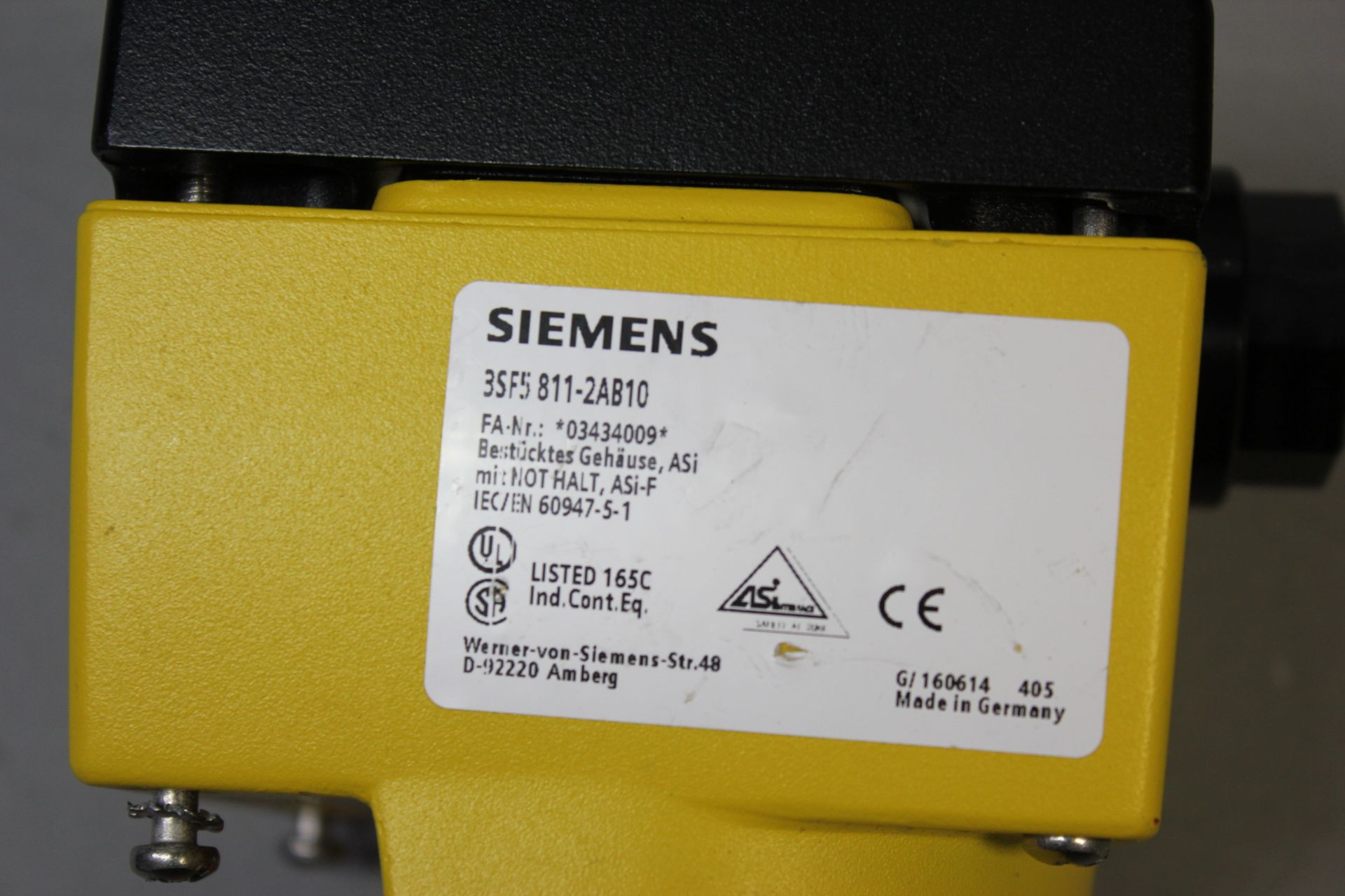 UNUSED SIEMENS ASI-i INTERFACE EMERGENCY STOP ENCLOSURE - Image 3 of 6