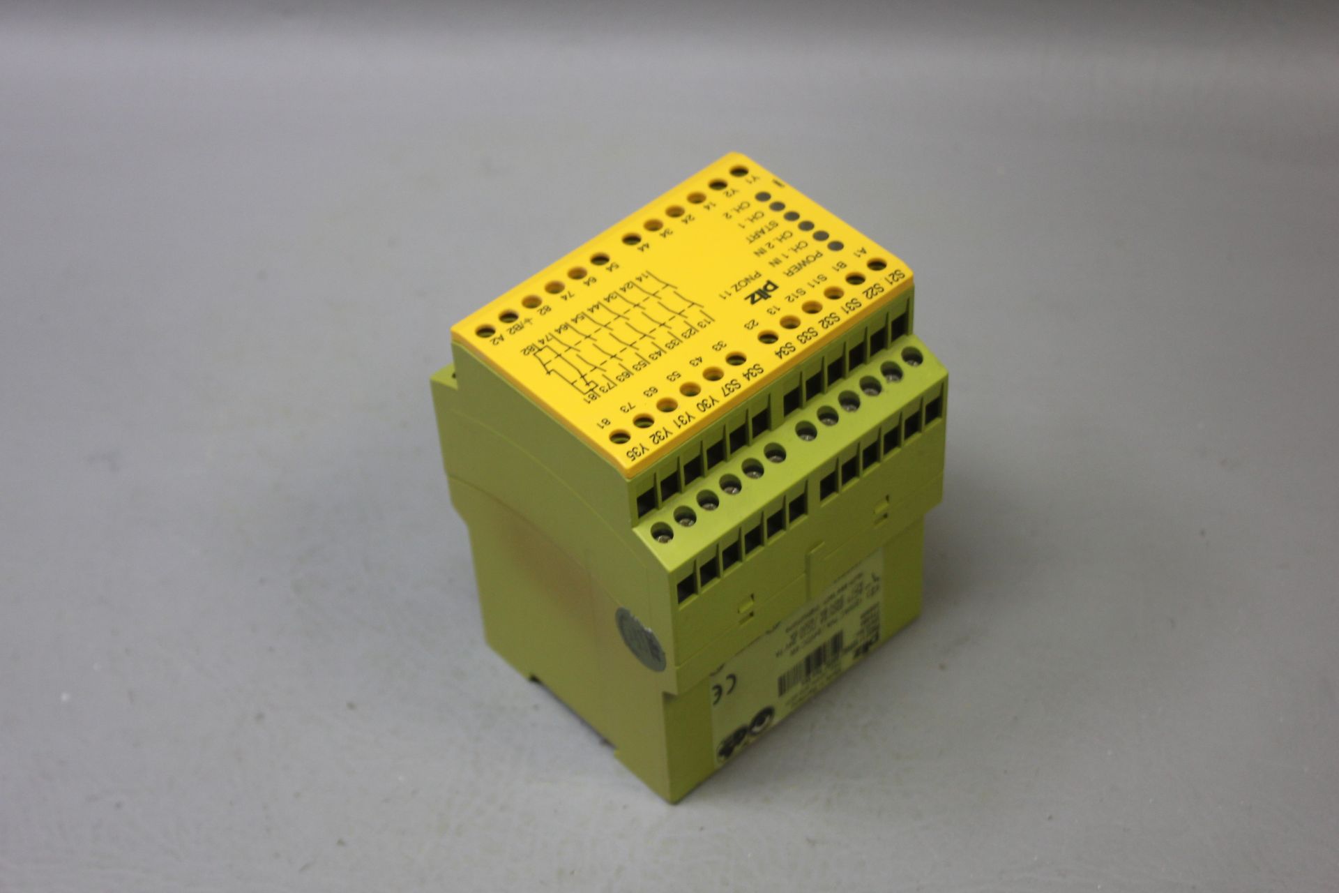 PILZ PNOZ 11 SAFETY RELAY - Image 2 of 4