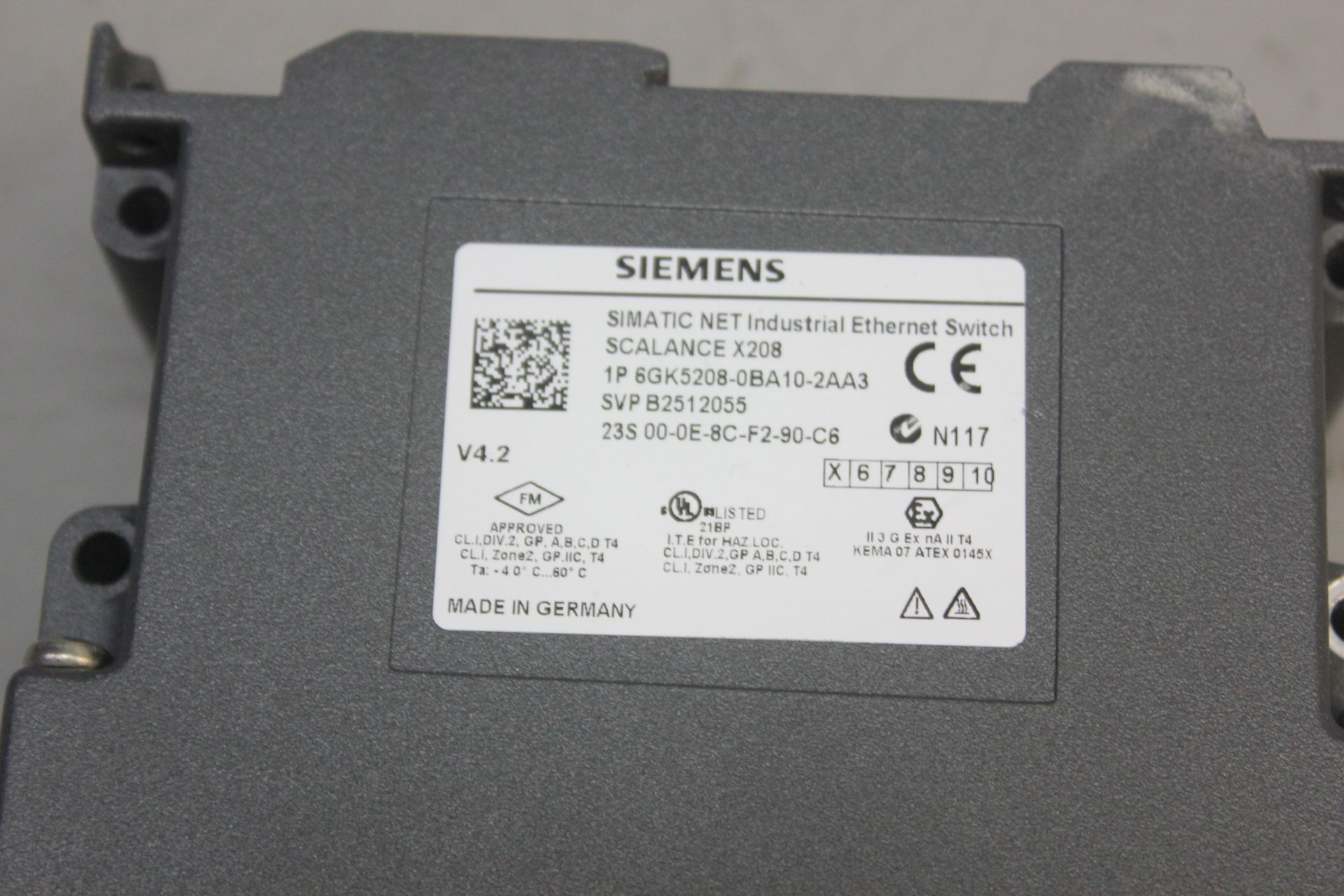 SIEMENS SIMATIC NET INDUSTRIAL ETHERNET SWITCH - Image 2 of 3