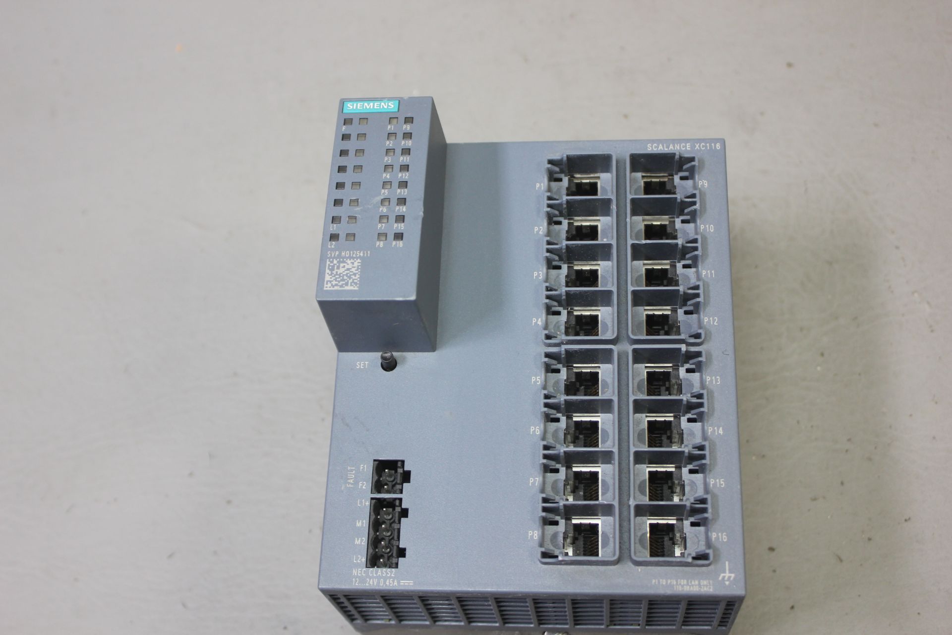 SIEMENS SCALANCE INDUSTRIAL ETHERNET SWITCH - Image 3 of 5
