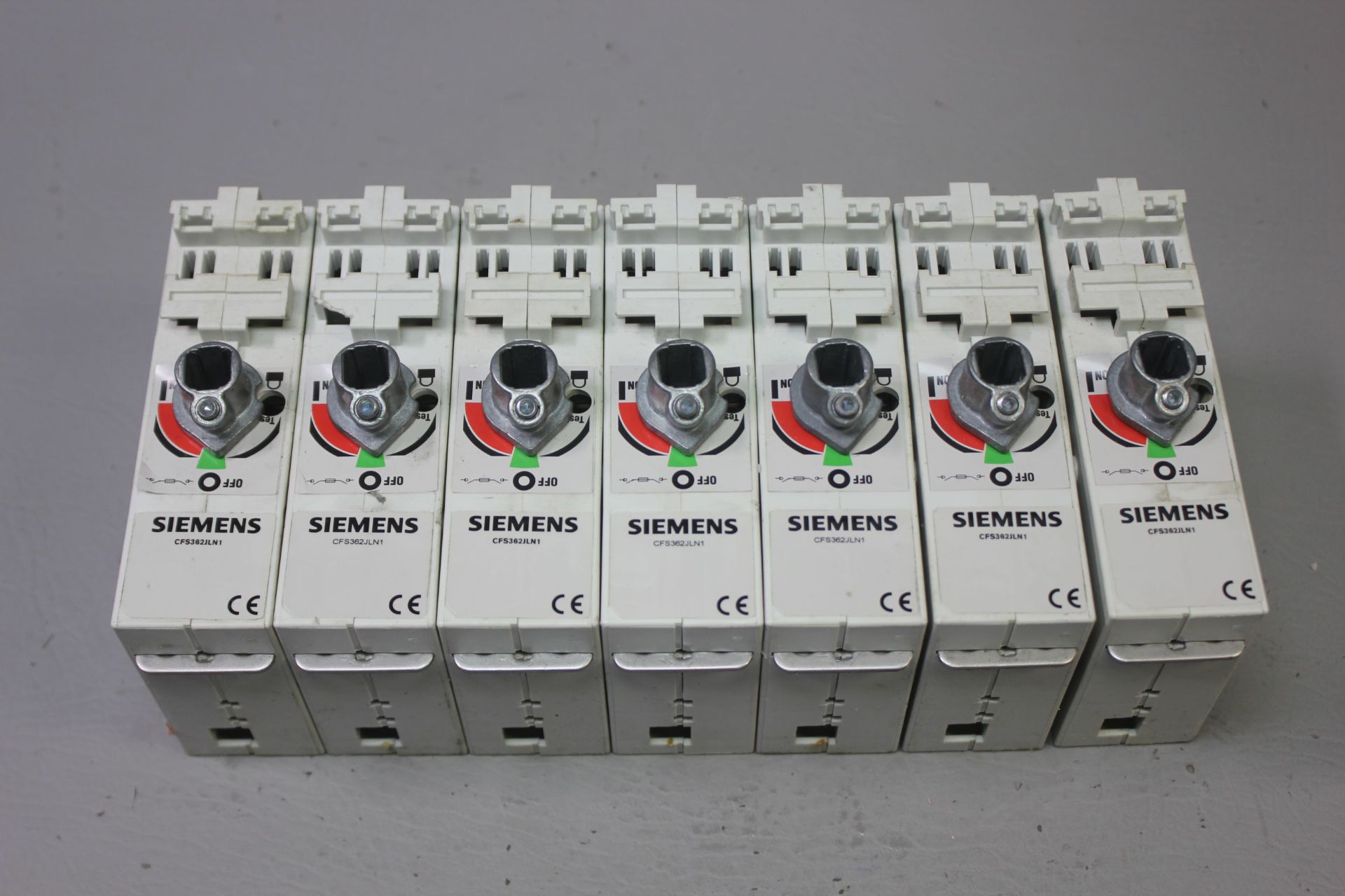 LOT OF 7 SIEMENS DISCONNECT SWITCHES