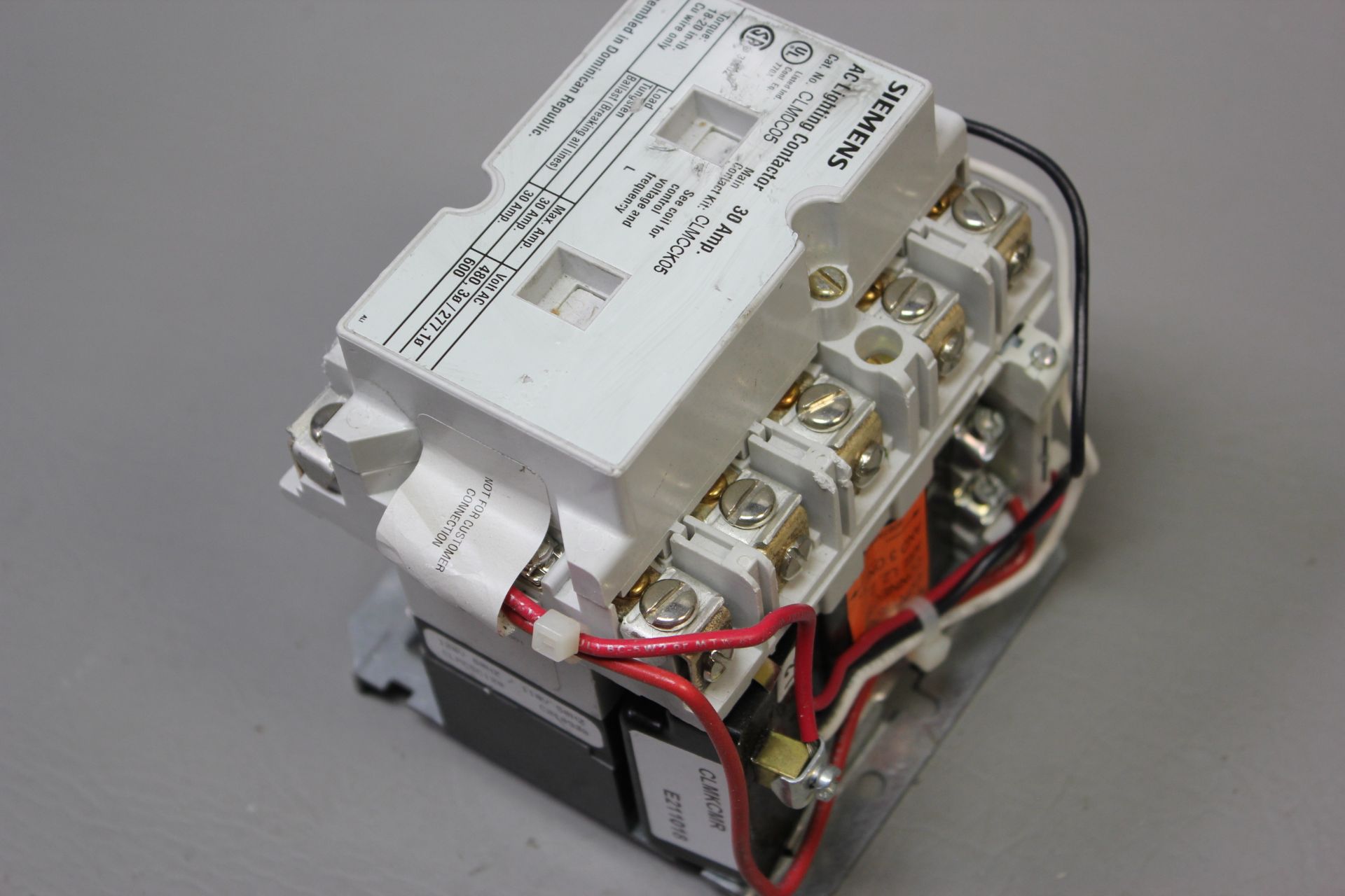 SIEMENS 30A LIGHTING CONTACTOR - Image 3 of 5