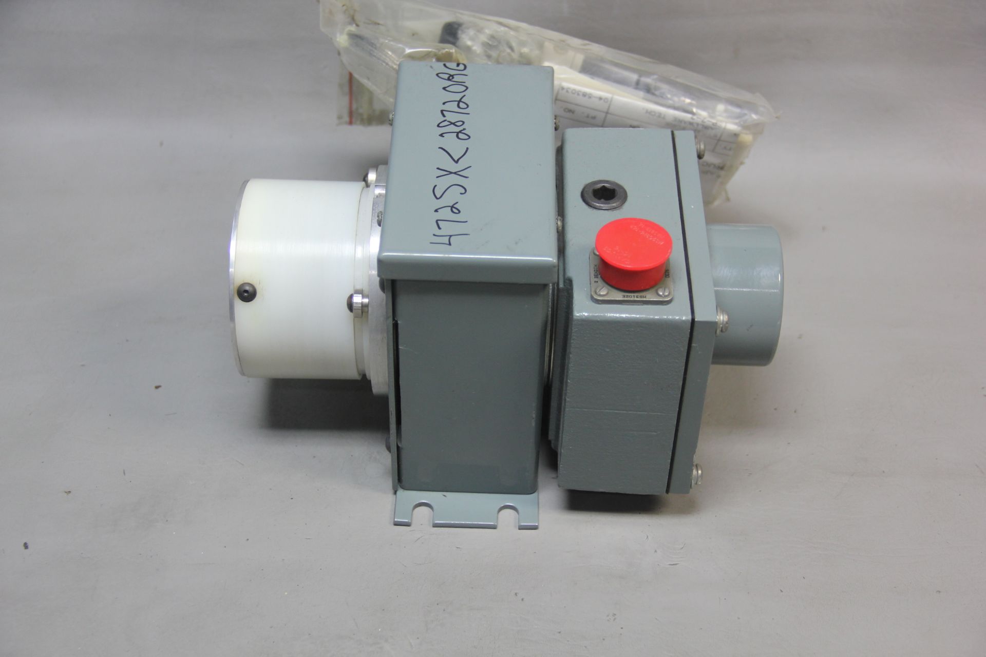 UNUSED MAGNETEK LINEAR CONTROL UNIT