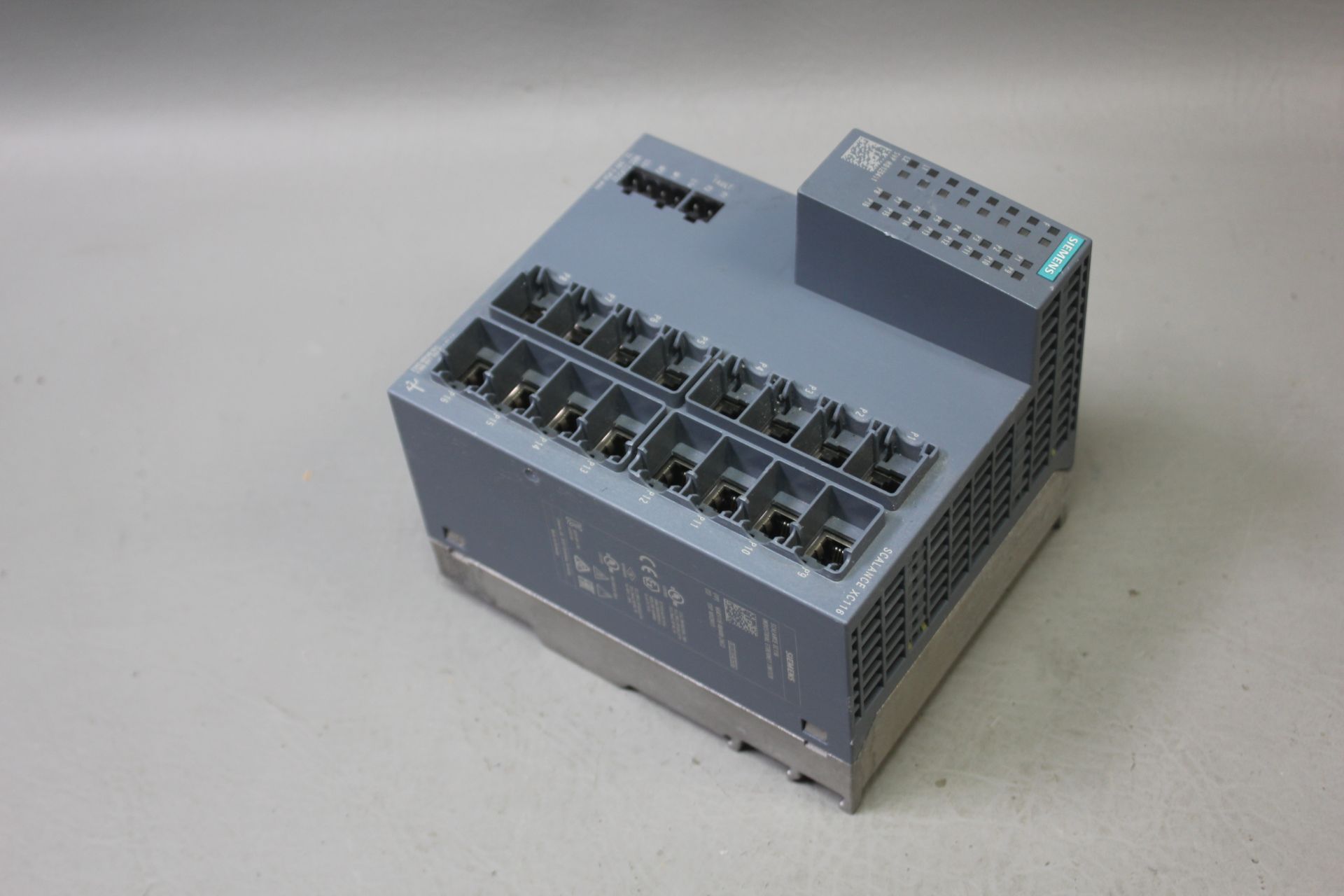 SIEMENS SCALANCE INDUSTRIAL ETHERNET SWITCH - Image 2 of 5
