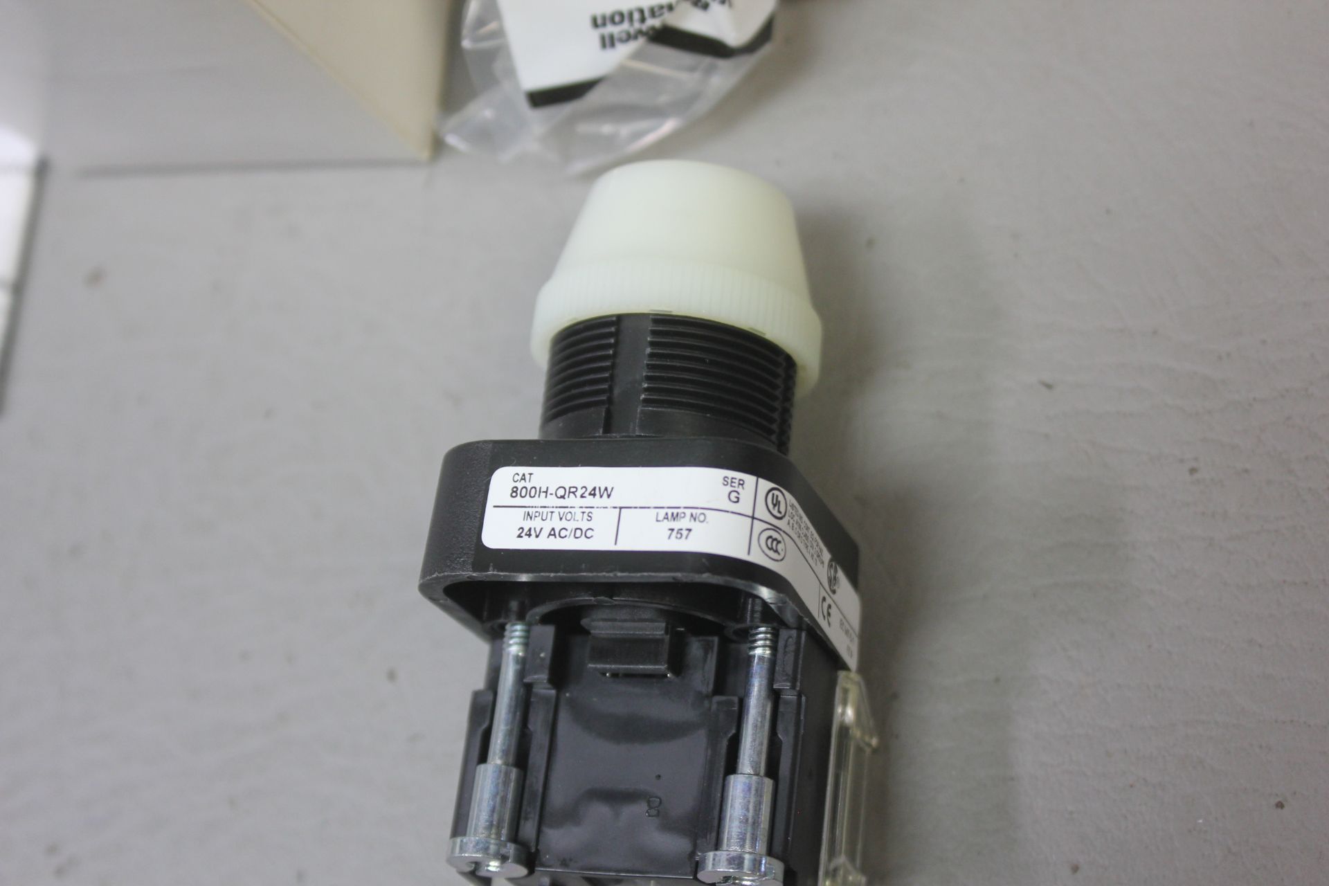 NEW ALLEN BRADLEY PILOT LIGHT - Image 2 of 3