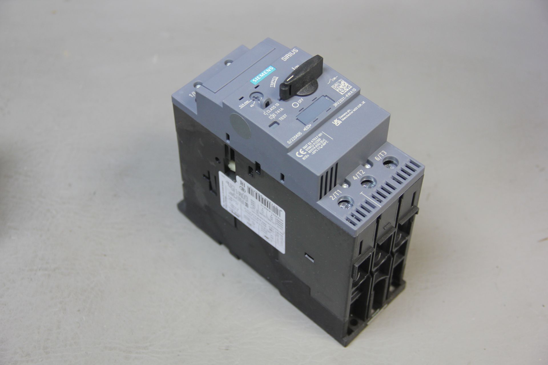 UNUSED SIEMENS MOTOR PROTECTION CIRCUIT BREAKER