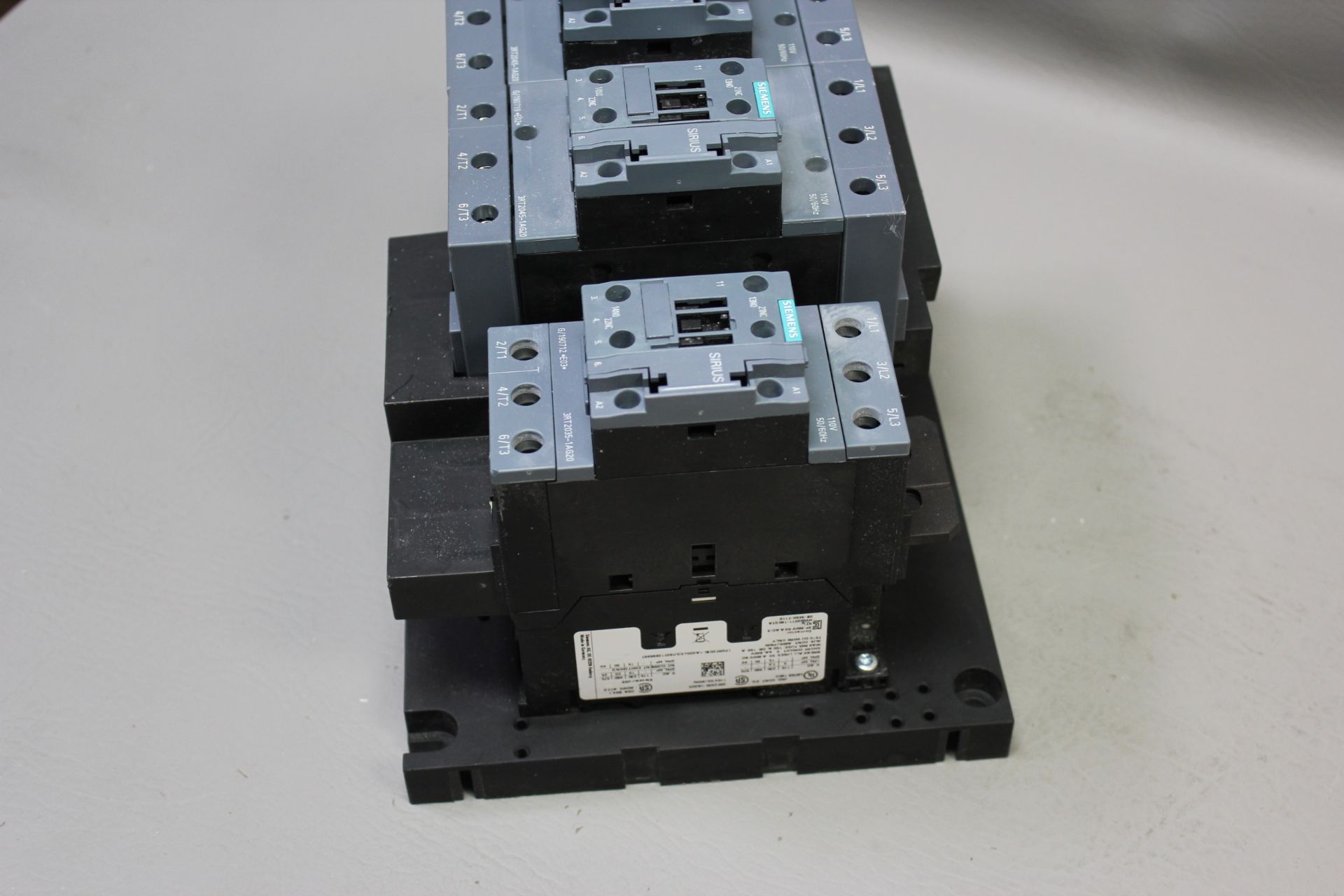 UNUSED SIEMENS STAR DELTA CONTACTOR ASSEMBLY - Image 2 of 6