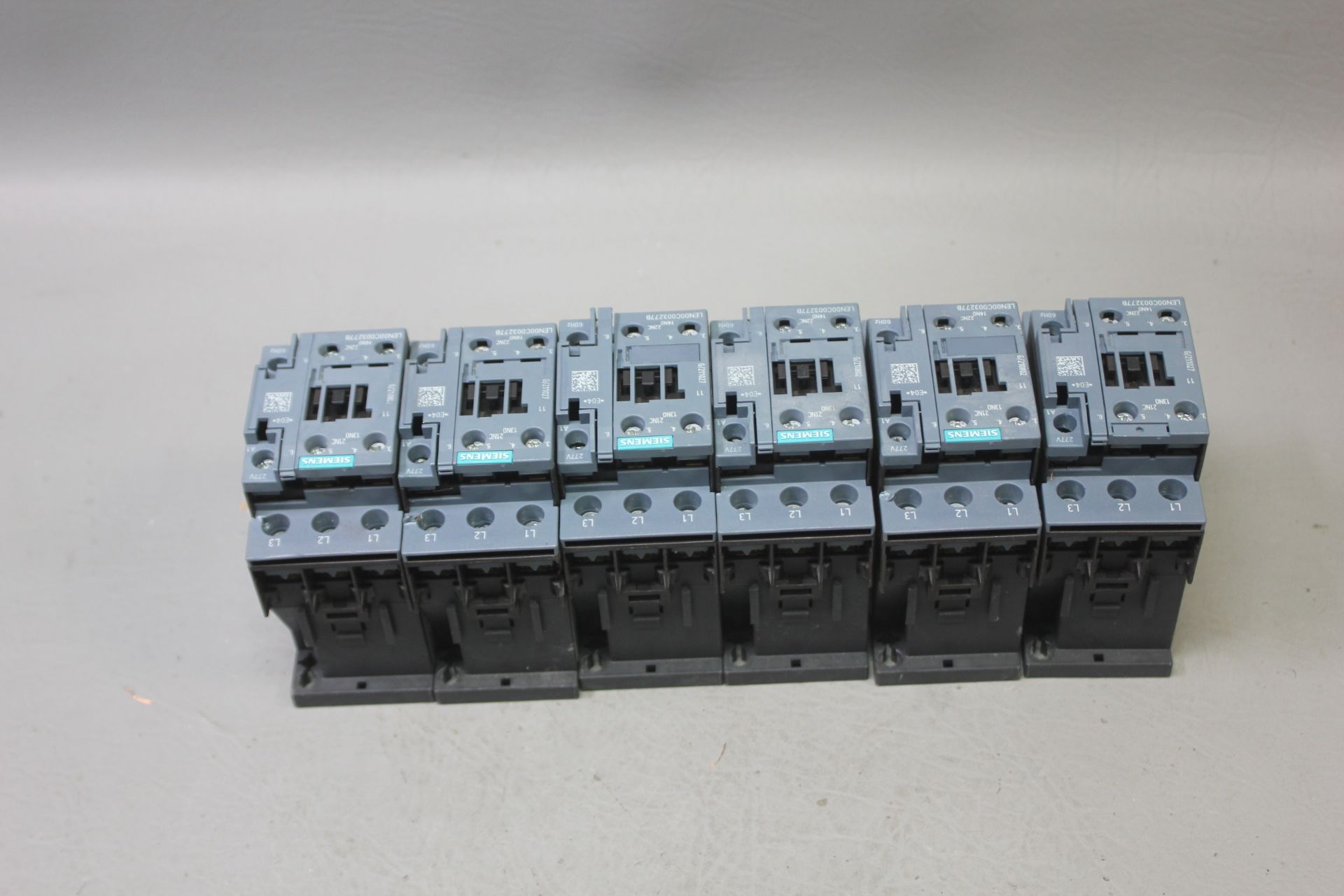 LOT OF 6 SIEMENS LIGHTING CONTACTORS - Image 4 of 5