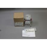 NEW ALLEN BRADLEY THREE PHASE OVERLOAD RELAY