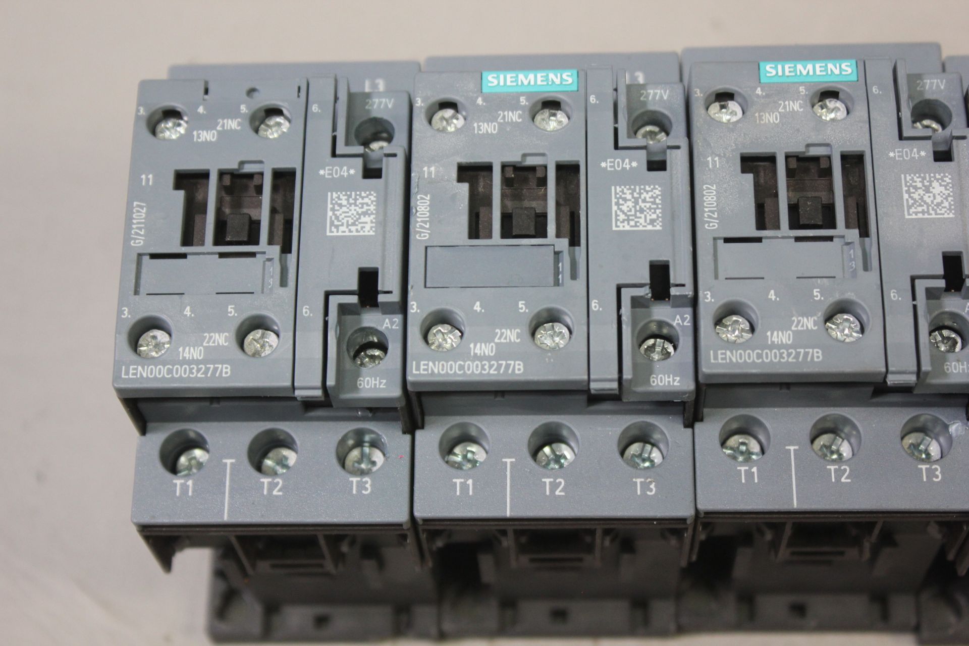 LOT OF 6 SIEMENS LIGHTING CONTACTORS - Image 2 of 5