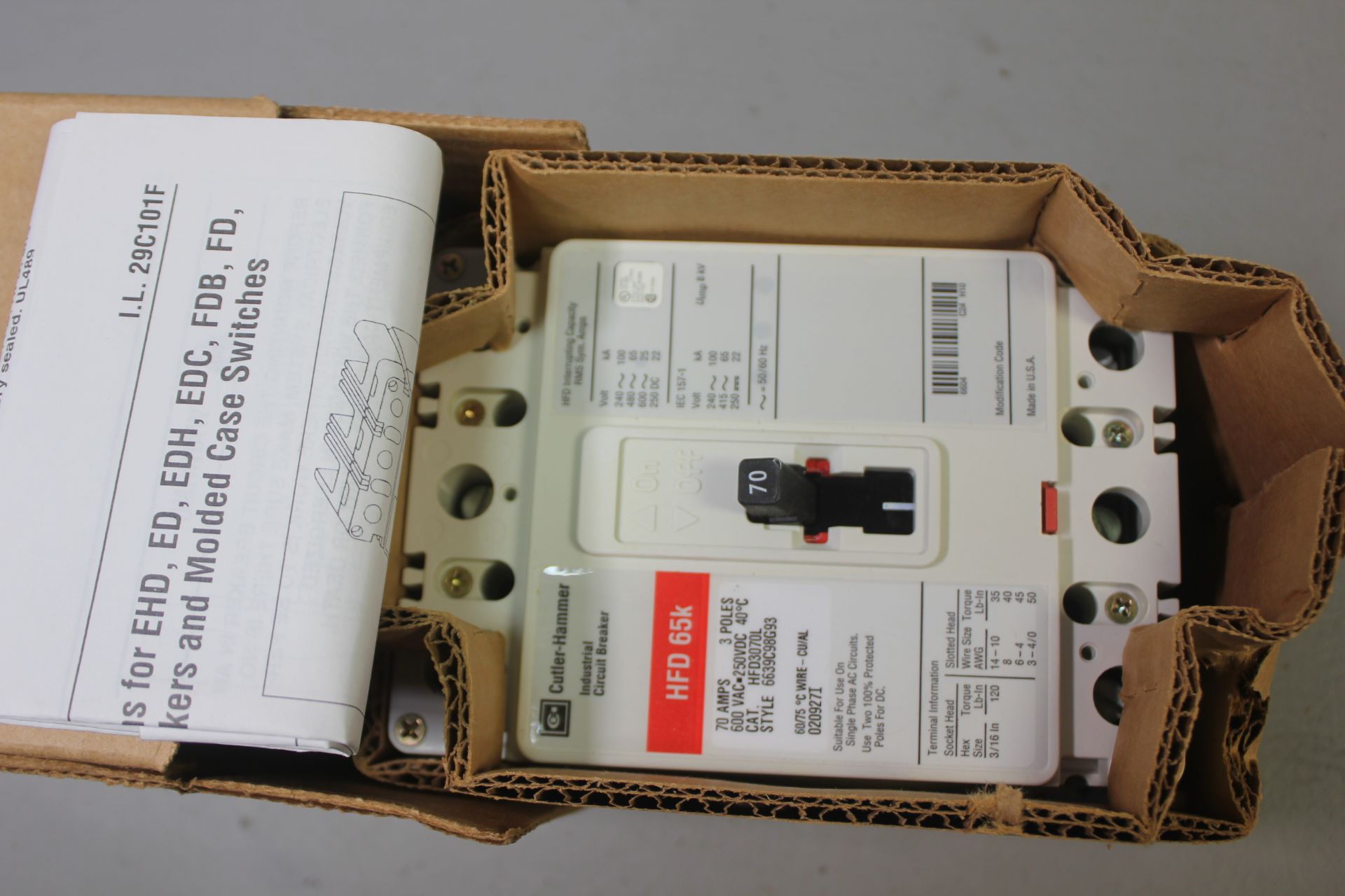 NEW CUTLER HAMMER INDUSTRIAL CIRCUIT BREAKER - Image 2 of 2